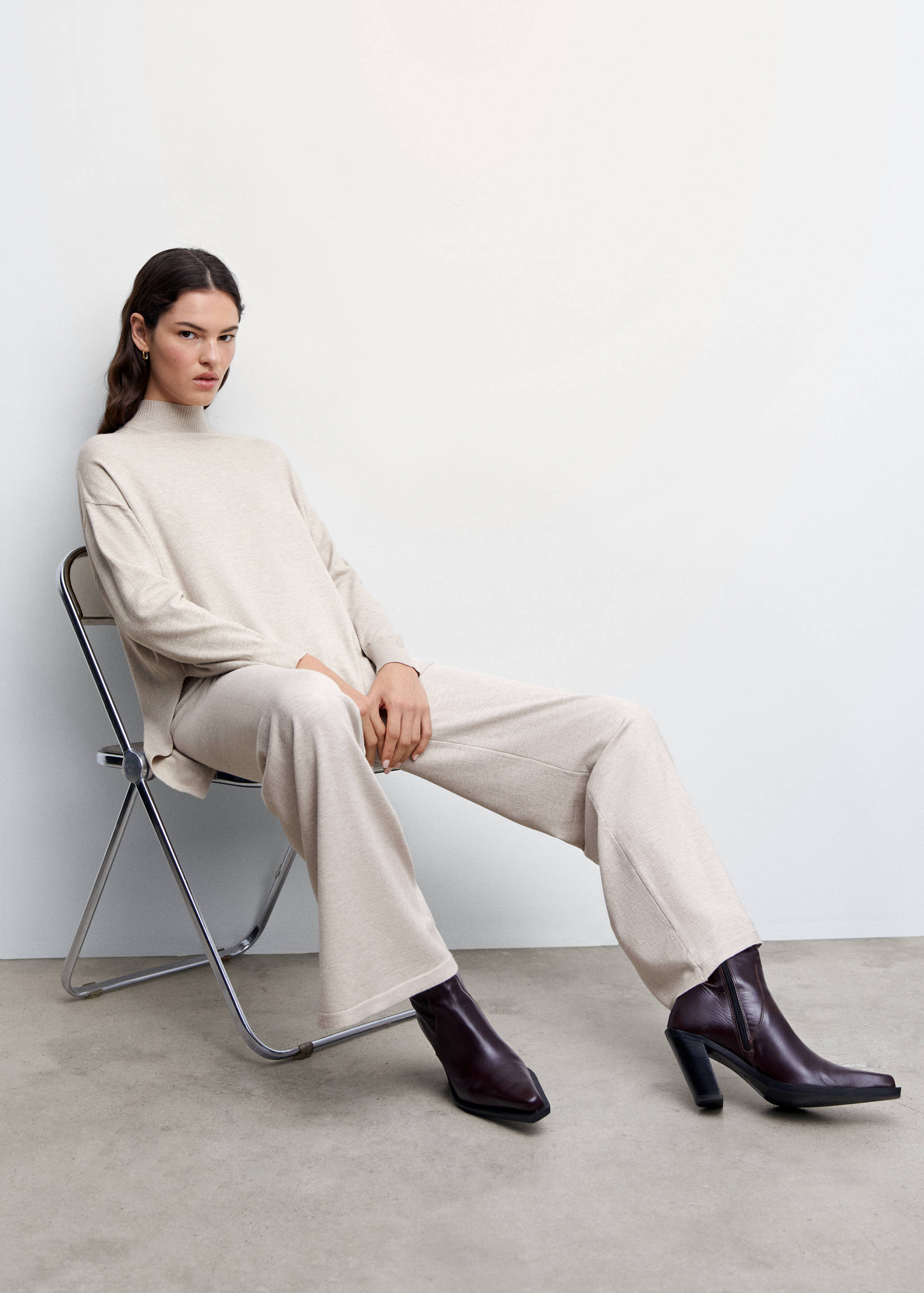 Knitted wideleg trousers - Details of the article 2