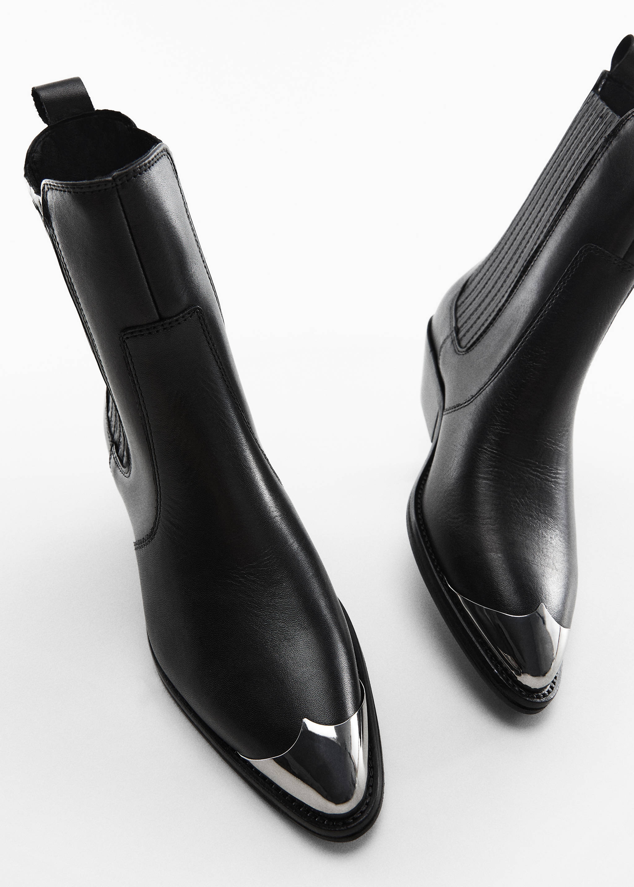 Metallic pointed toe leather ankle boots - Details of the article 5