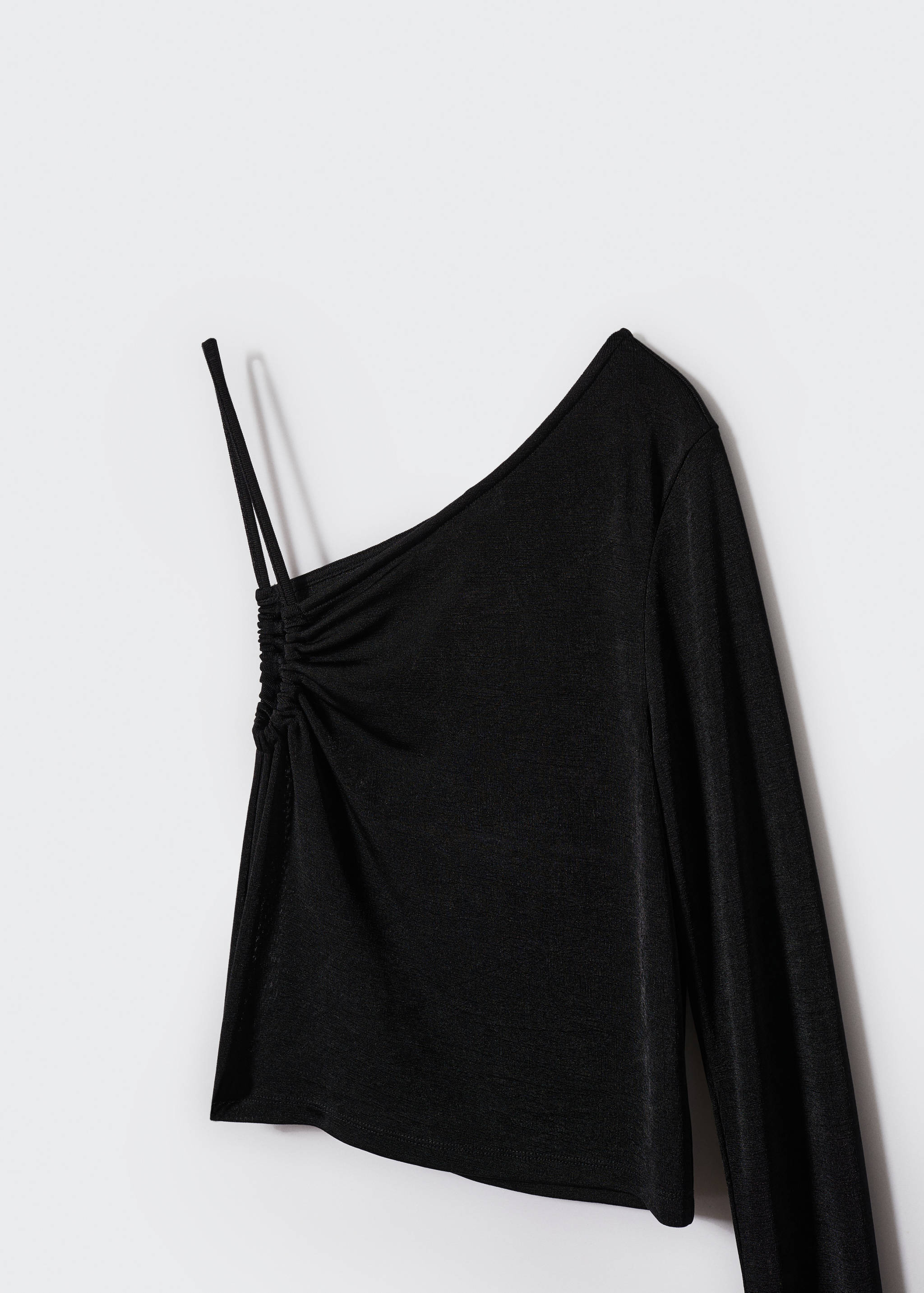 Asymmetric design top - Details of the article 8