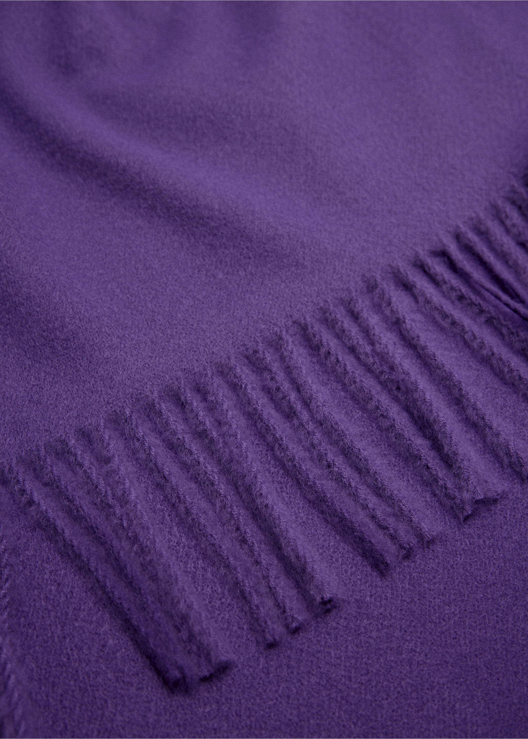 Close-up of a vibrant purple scarf with fringed ends., Purple. Ref: 47071332-00.