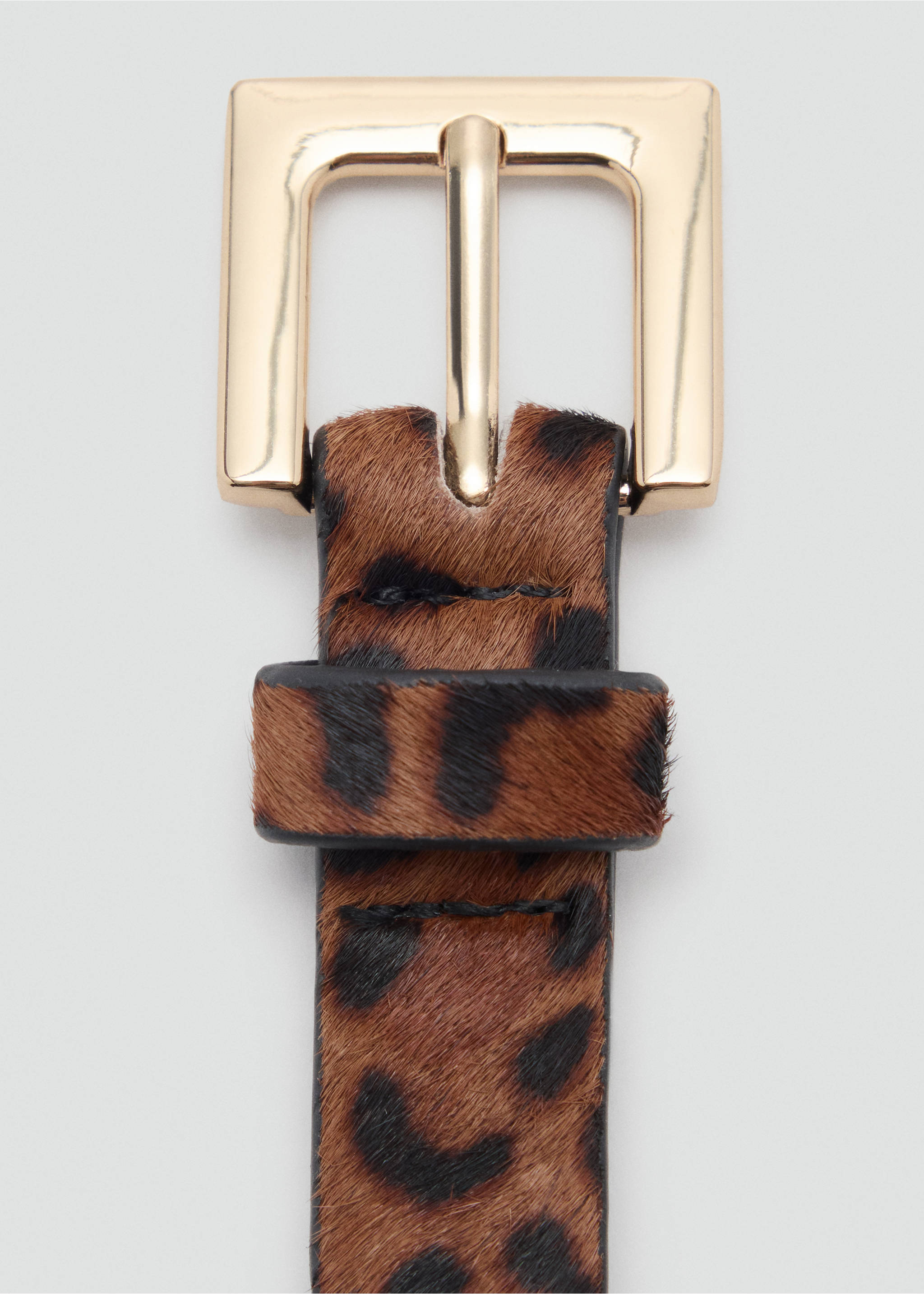 Close-up of a brown and black animal print faux-fur belt with a gold-toned square buckle., Chocolate. Ref: 47071337-00.