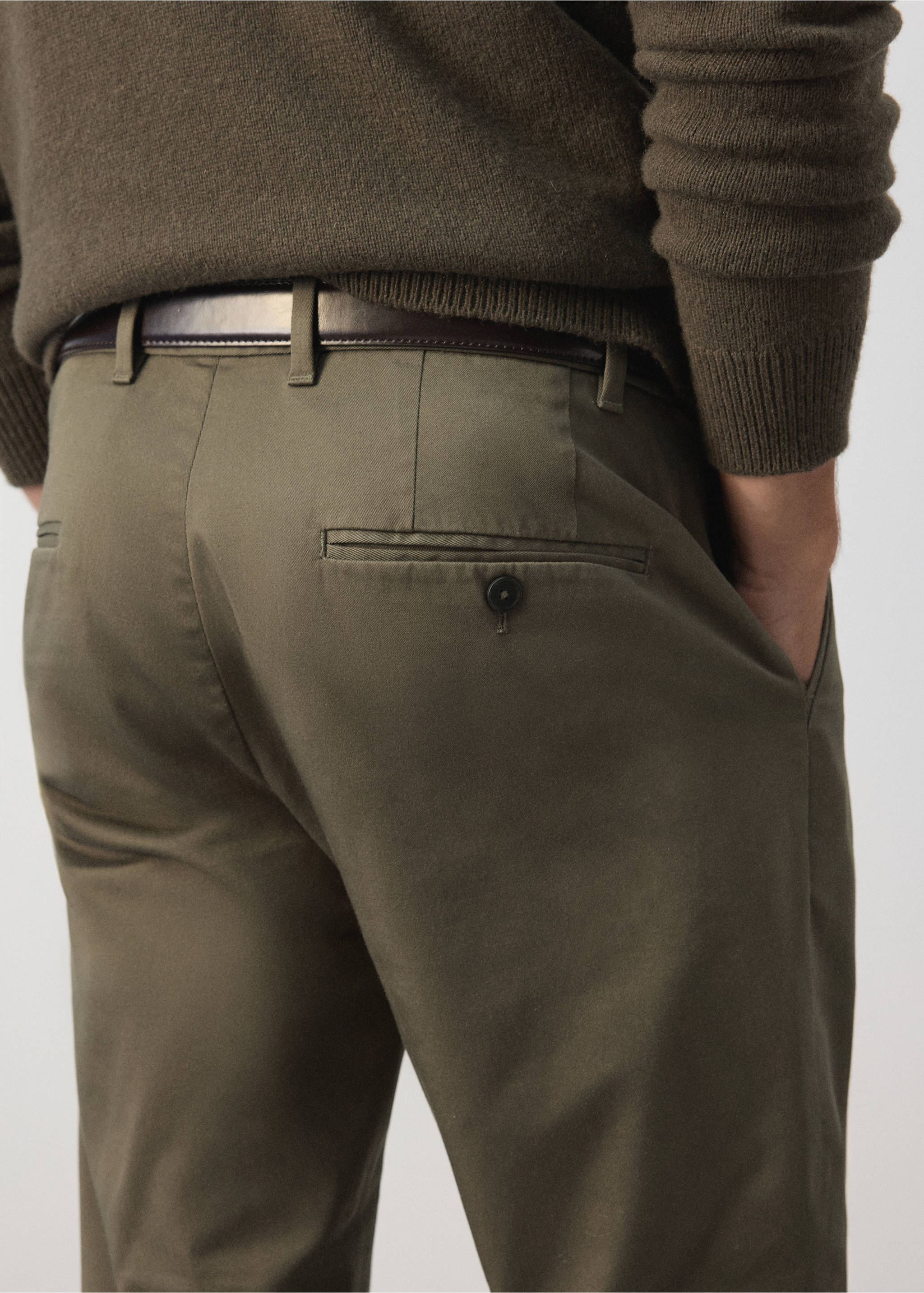 Olive green trousers featuring belt loops and a buttoned back pocket., Medium Brown. Ref: 47071351-00.