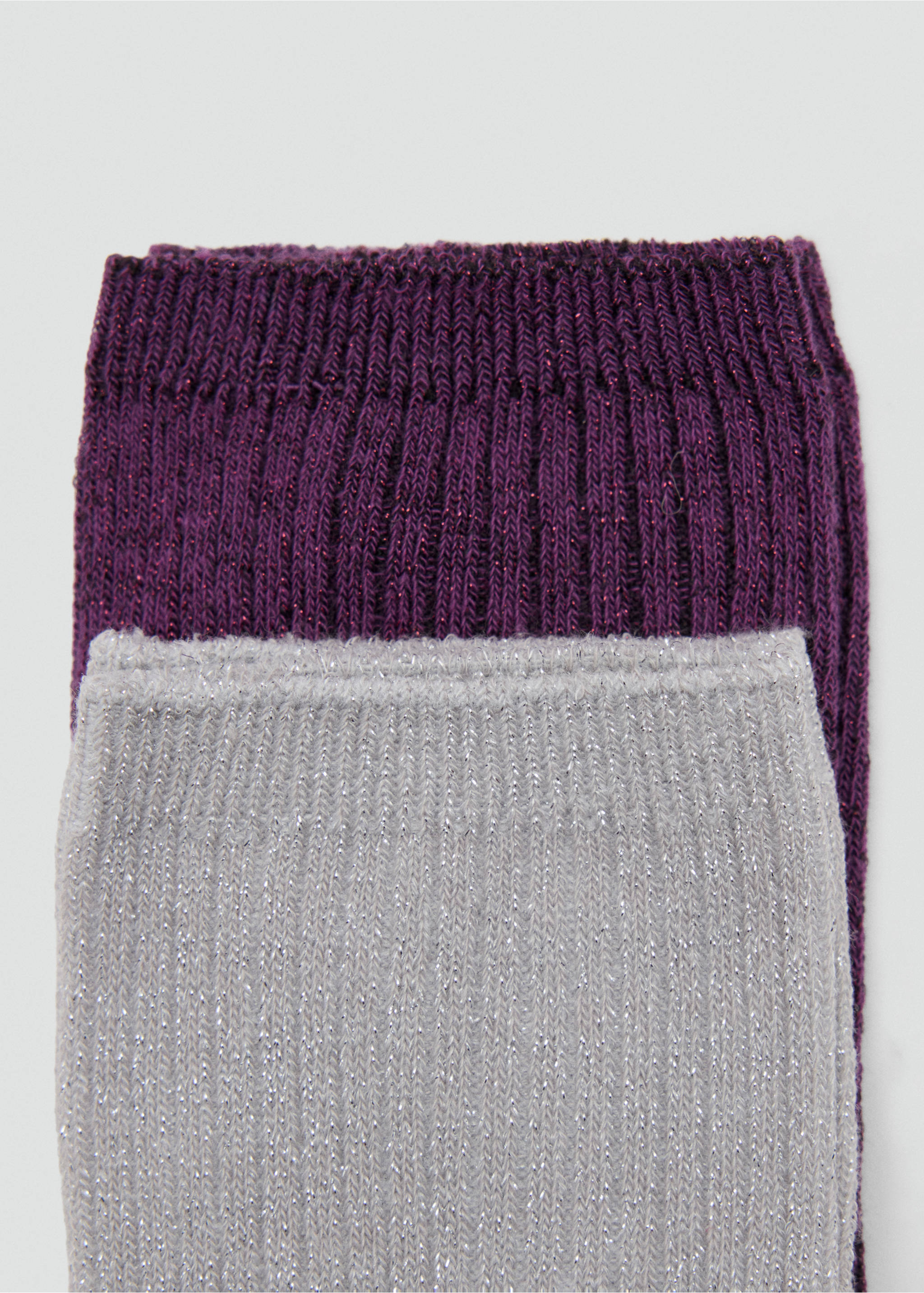 Close-up of silver and dark purple metallic ribbed socks., Silver. Ref: 47071356-00.