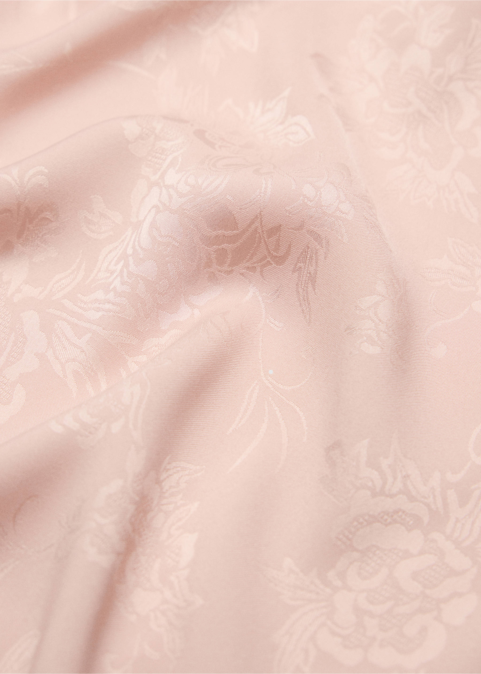 Pink scarf close-up showing a tonal jacquard floral pattern., Light Pink. Ref: 47071381-00.