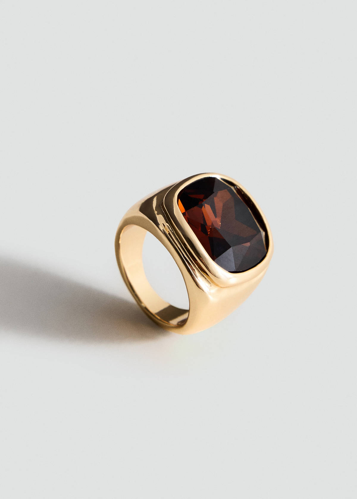 Crystal ring