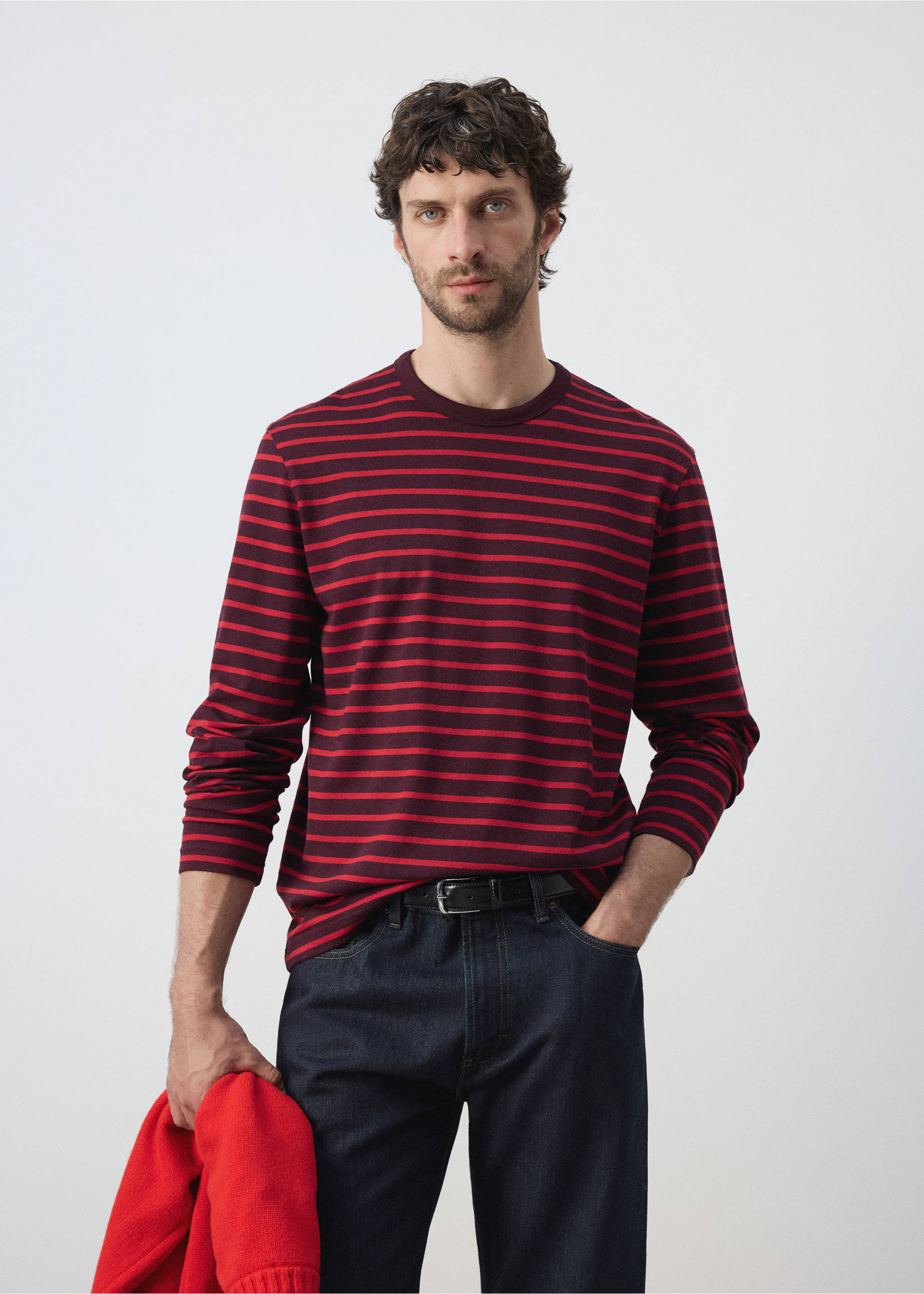 Maroon and red striped long-sleeve t-shirt with a crew neck., Red. Ref: 47071410-00.