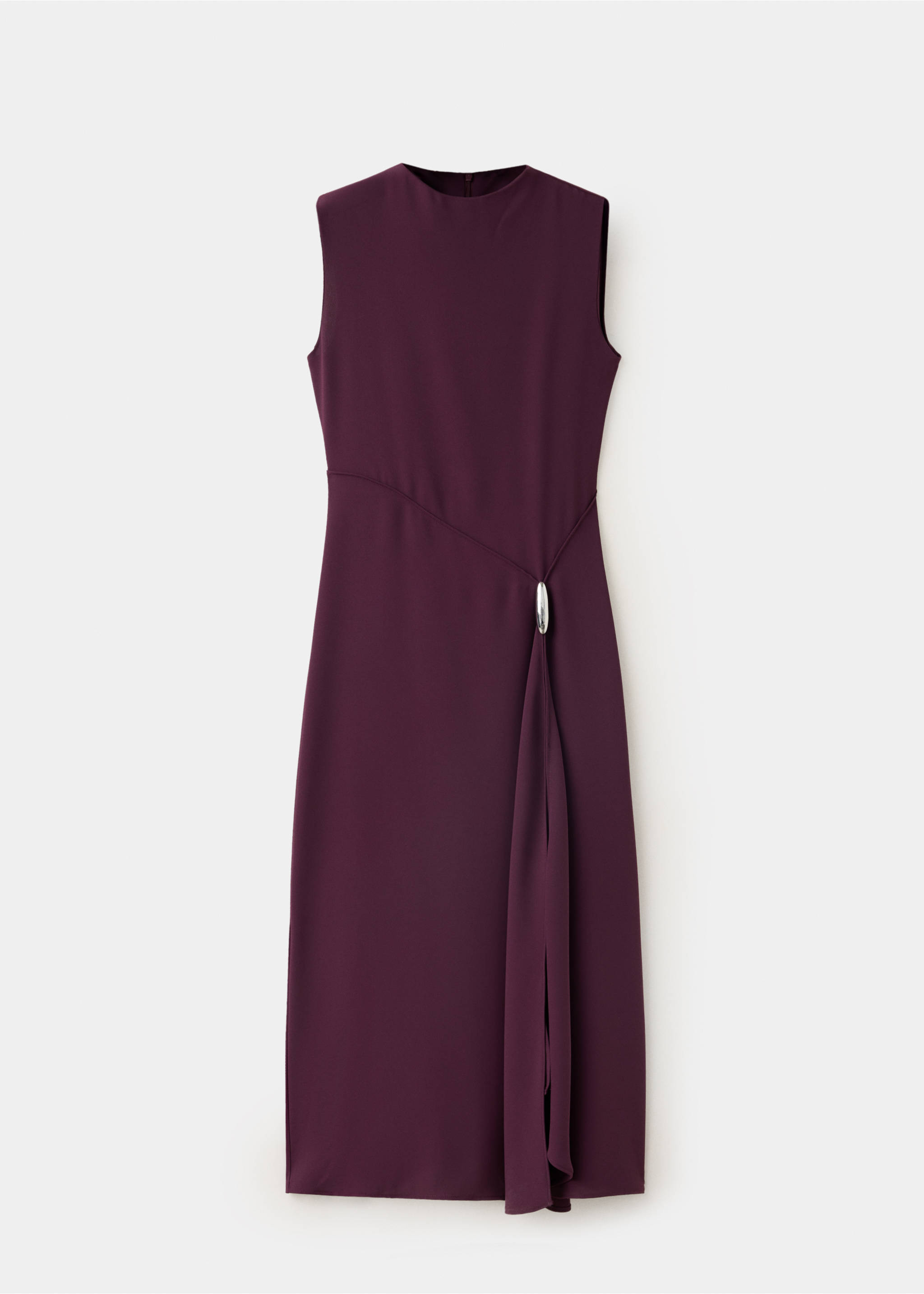 Plum sleeveless midi dress with a round neckline and asymmetric metallic clasp detail., Burgundy. Ref: 47071425-00.