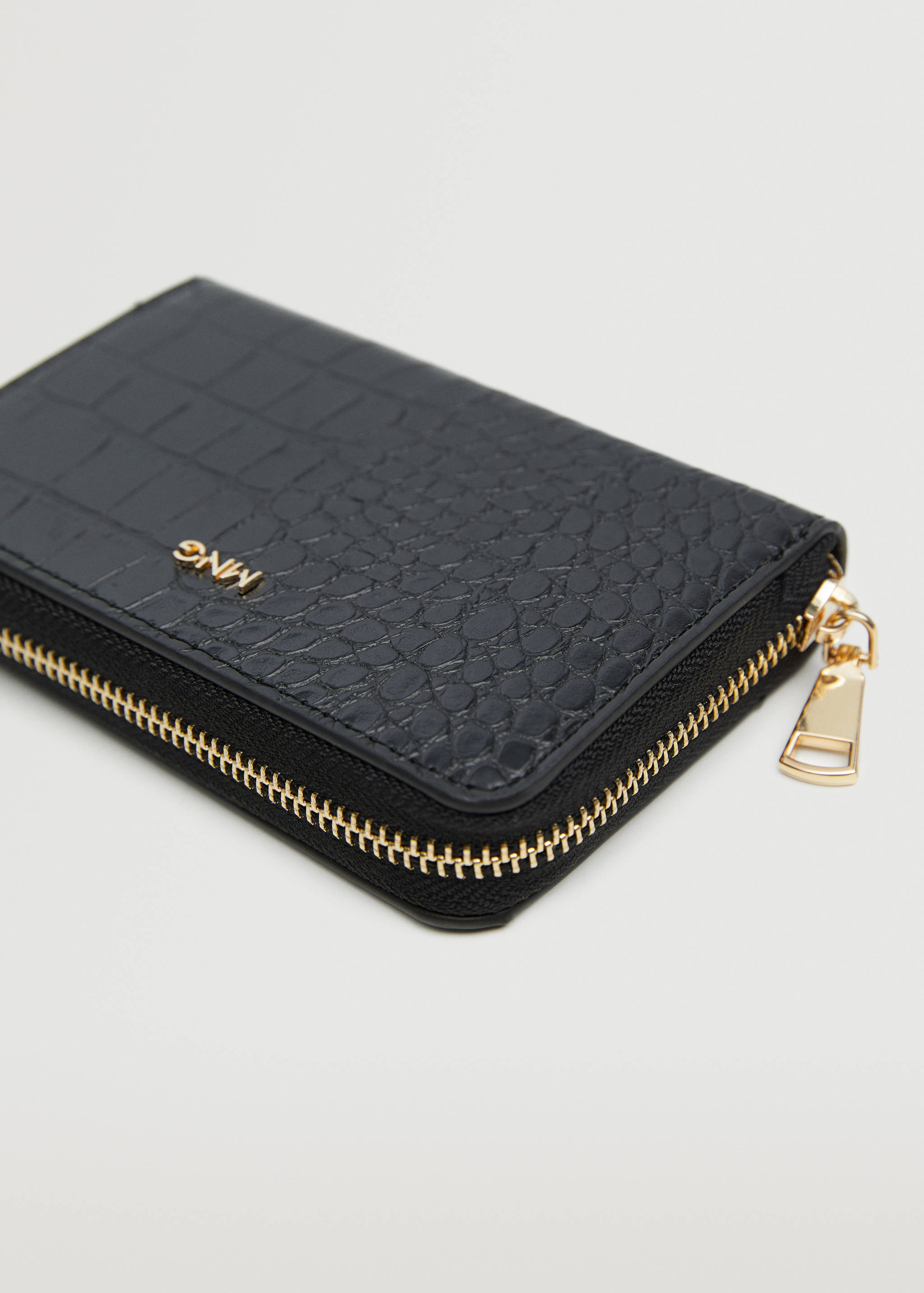 Croc-effect wallet - Details of the article 3