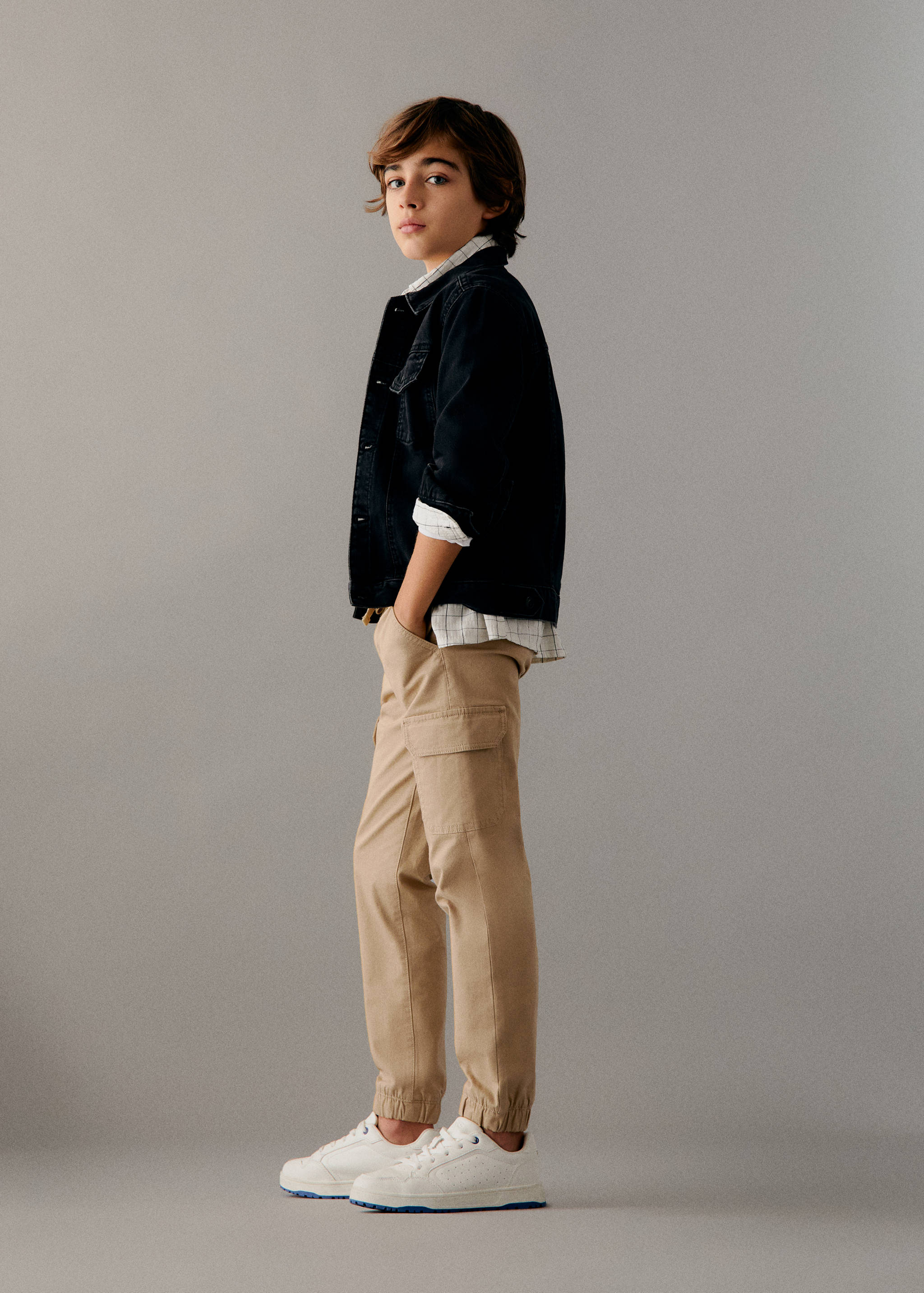 Pocket jogger trousers - General plane