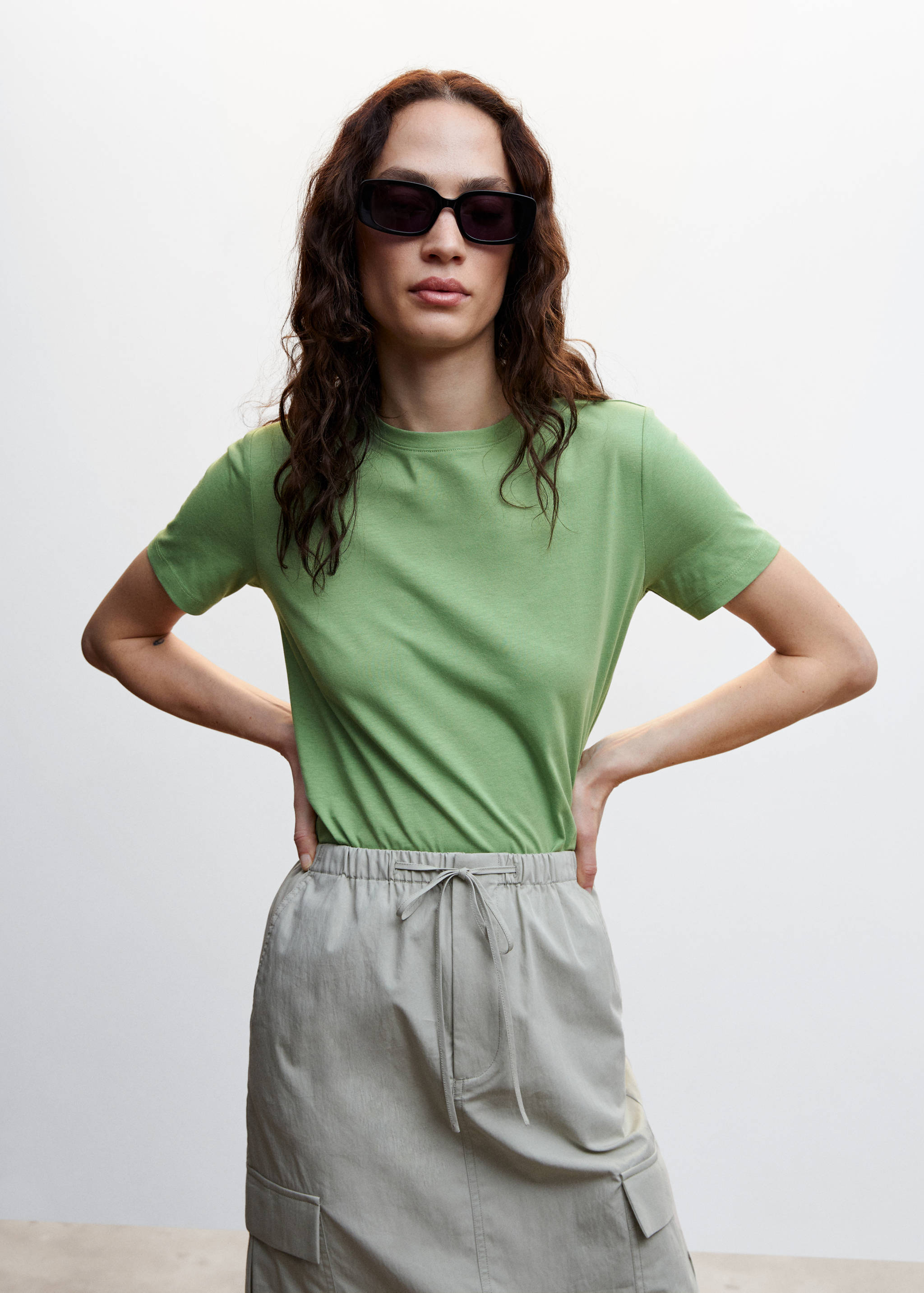 100% cotton t-shirt - Medium plane