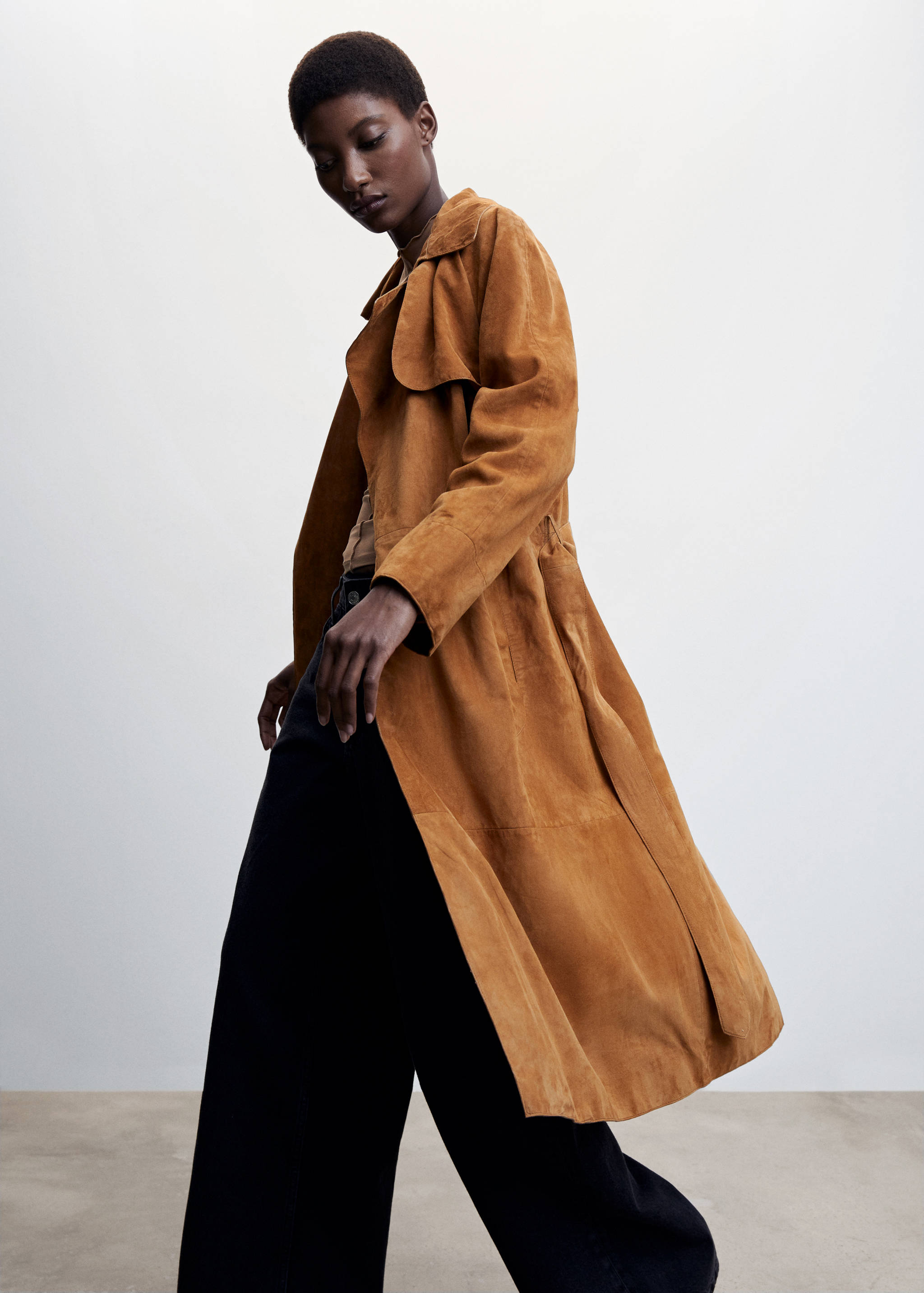 100% leather trench coat - Details of the article 2