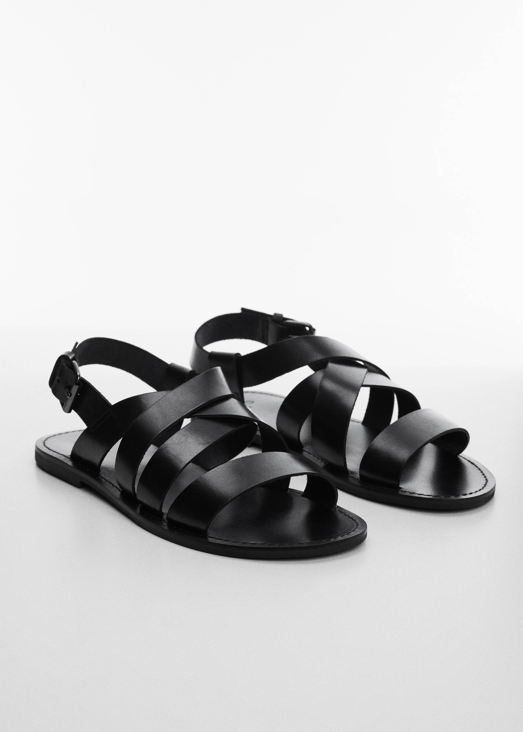 Leather sandals with straps - Medium plane