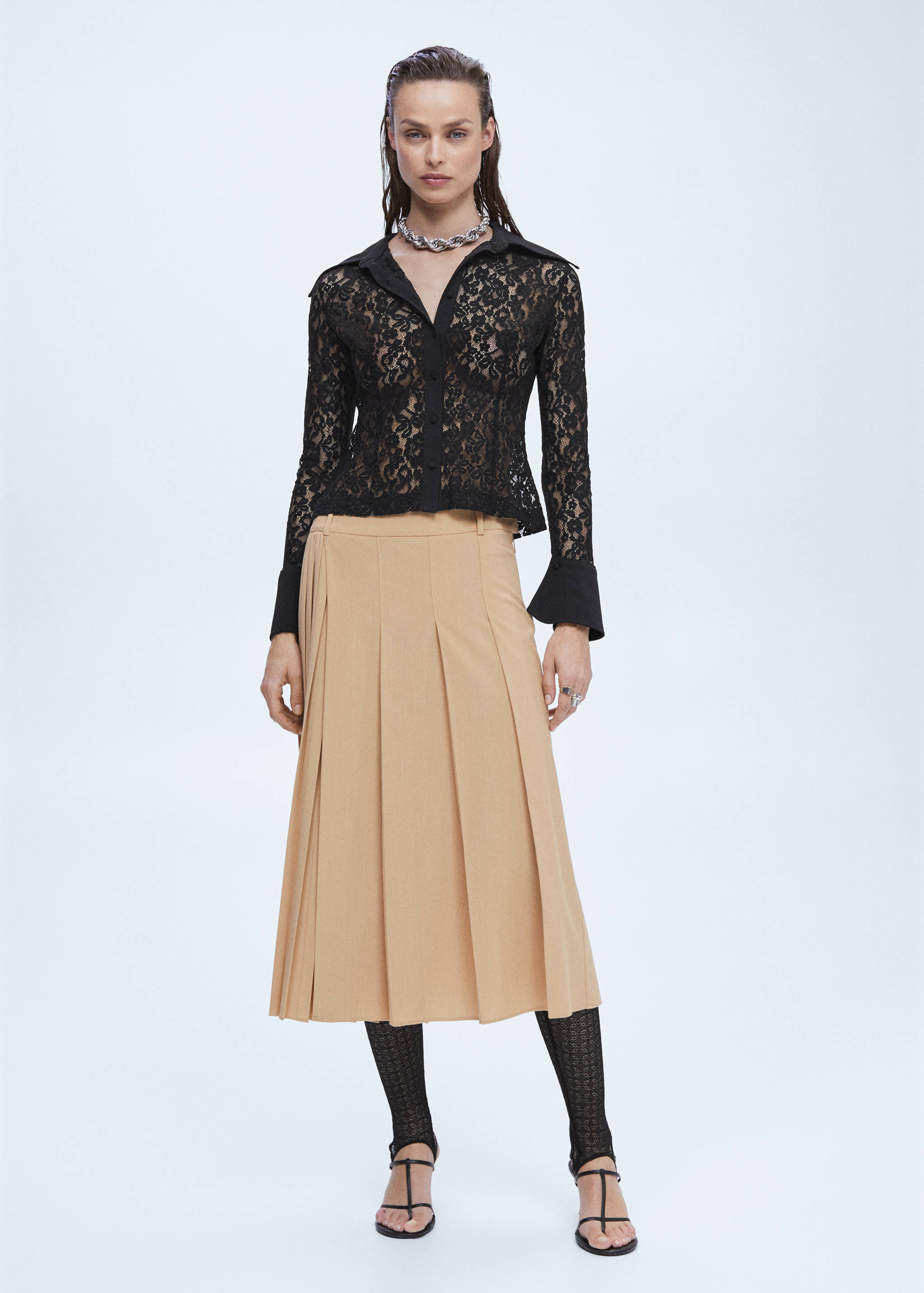 Blusa encaje mangas acampanadas - Plano general