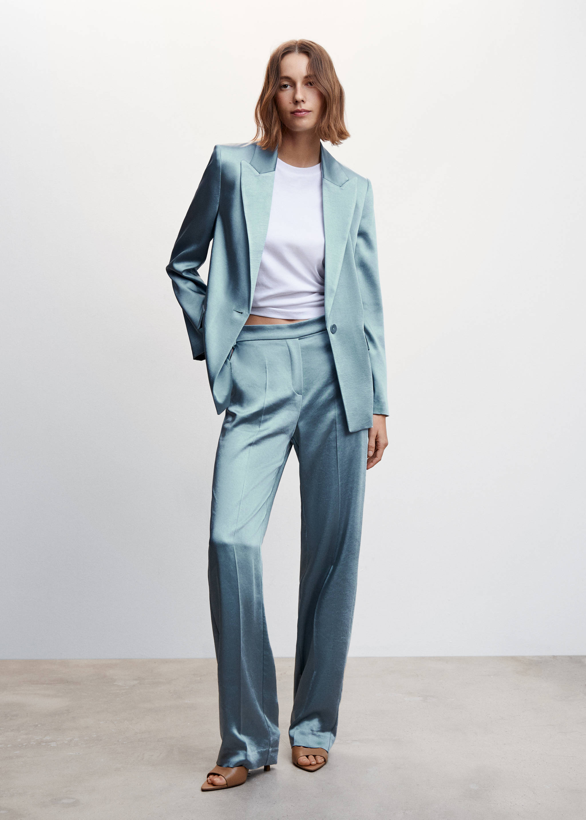 بليزر بدلة ساتان - رؤية عامة