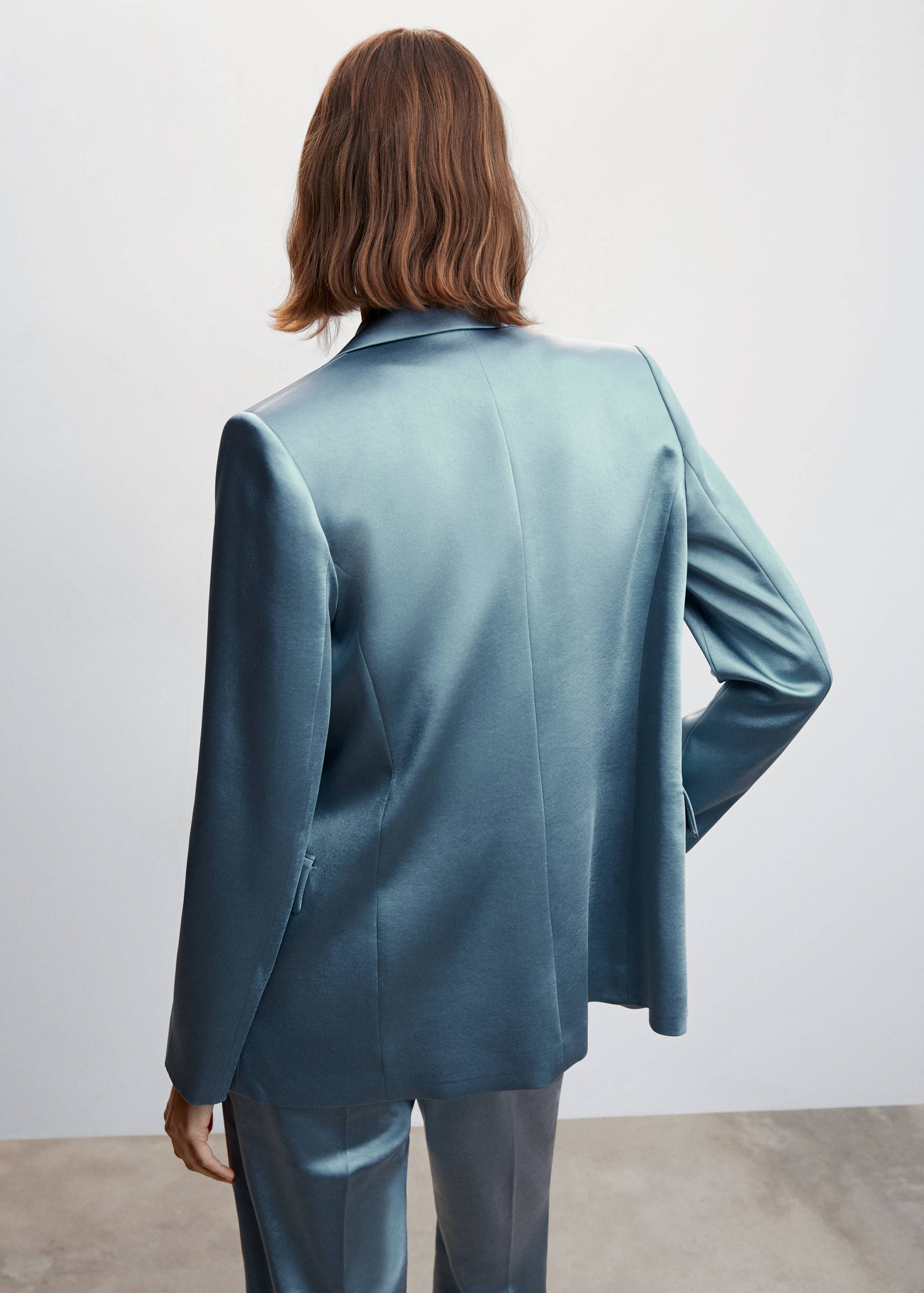 بليزر بدلة ساتان - الجهة الخلفية للمنتج