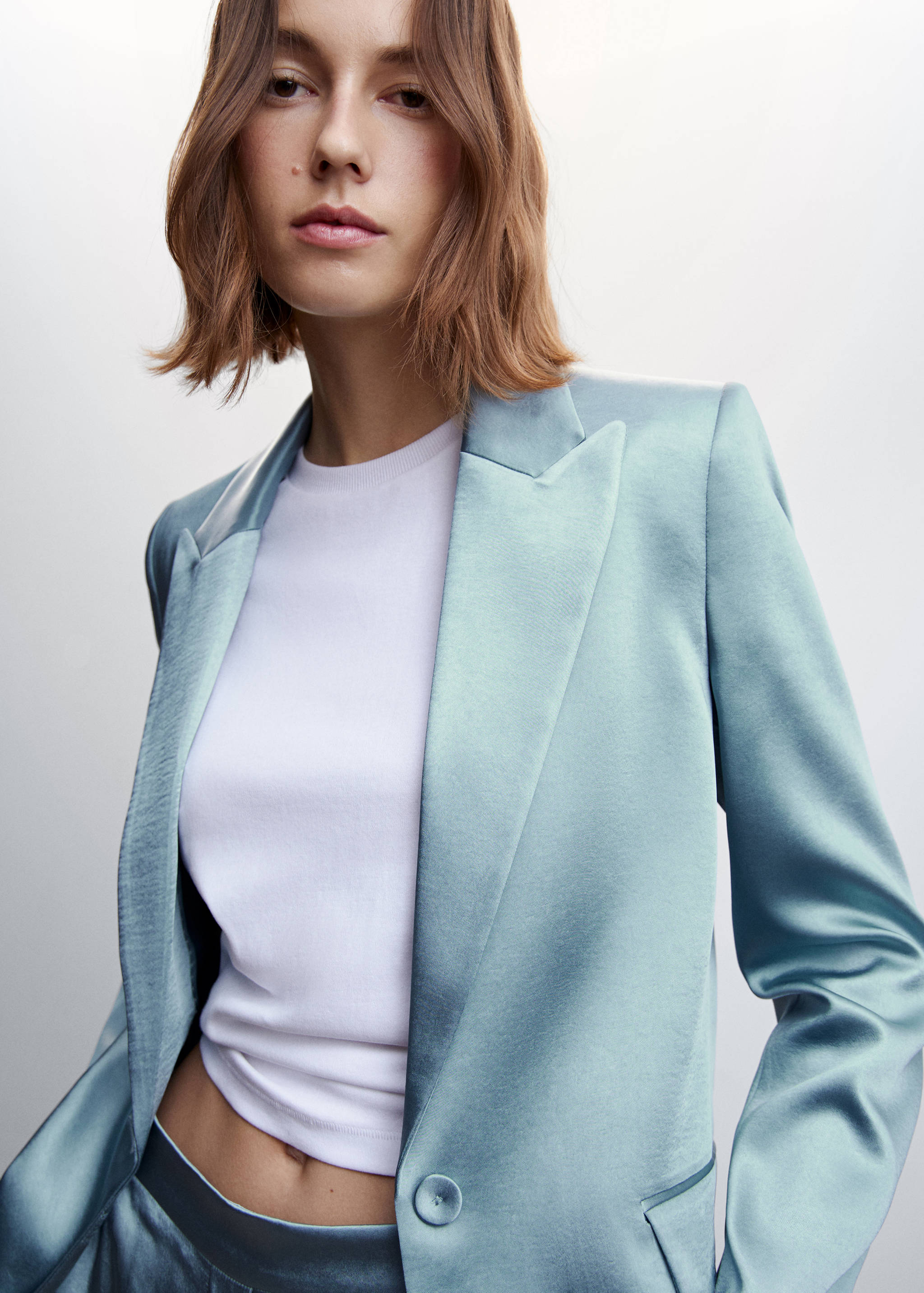 بليزر بدلة ساتان - تفاصيل المنتج 1