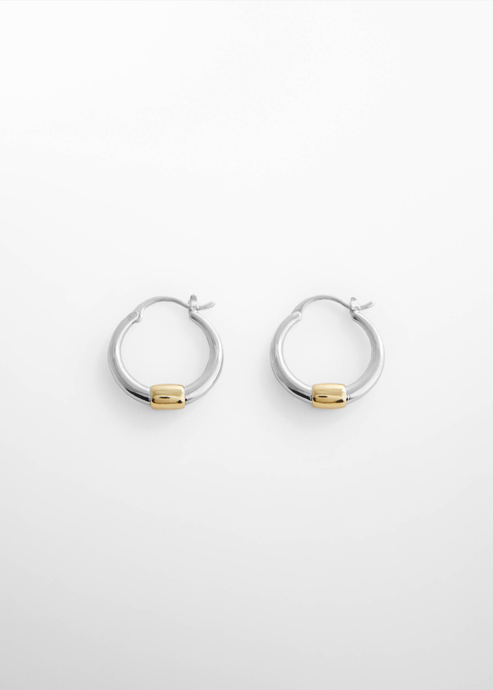 Gold and silver plated hoop earrings - Article without model