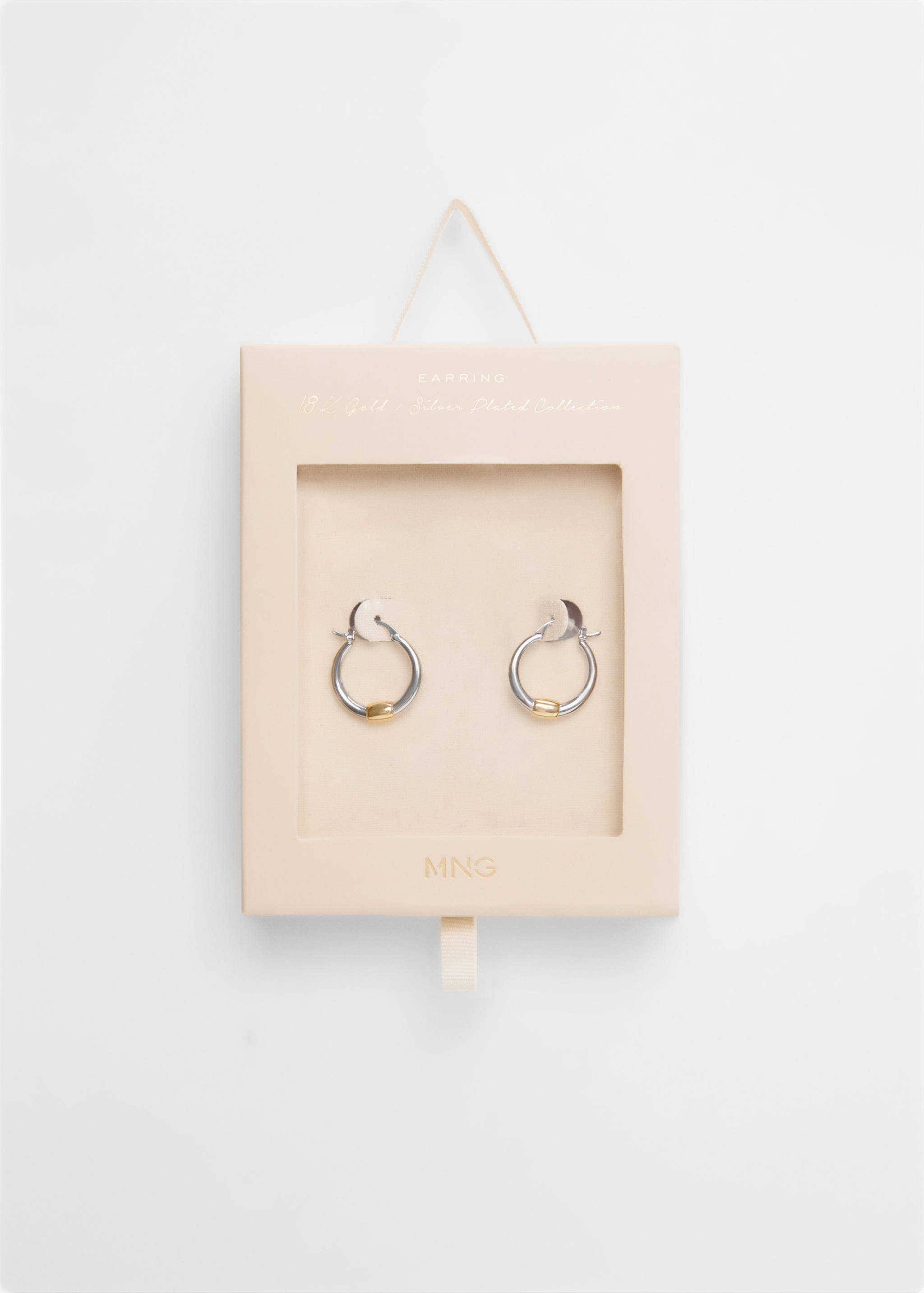 Gold and silver plated hoop earrings - Details of the article 2
