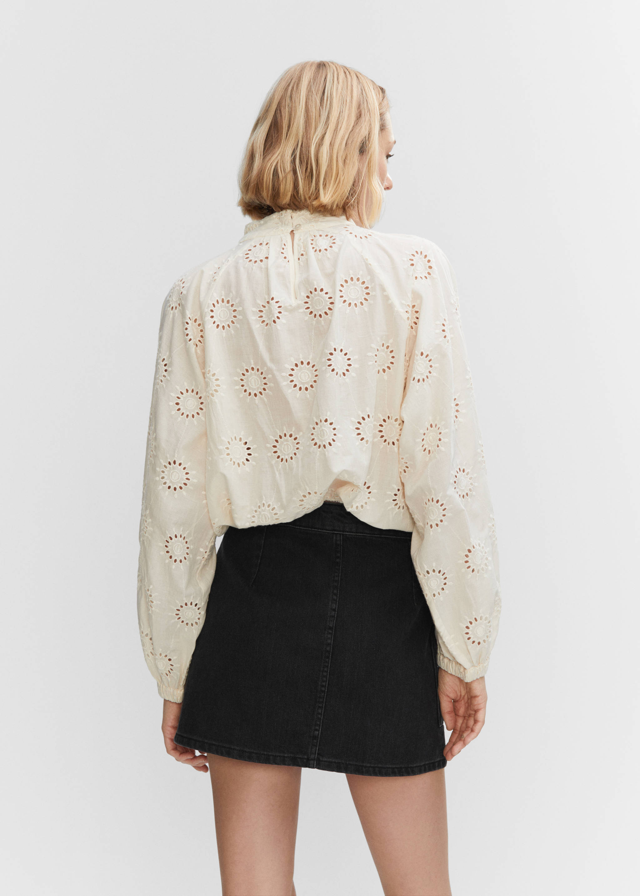 Crossed denim mini-skirt - Reverse of the article