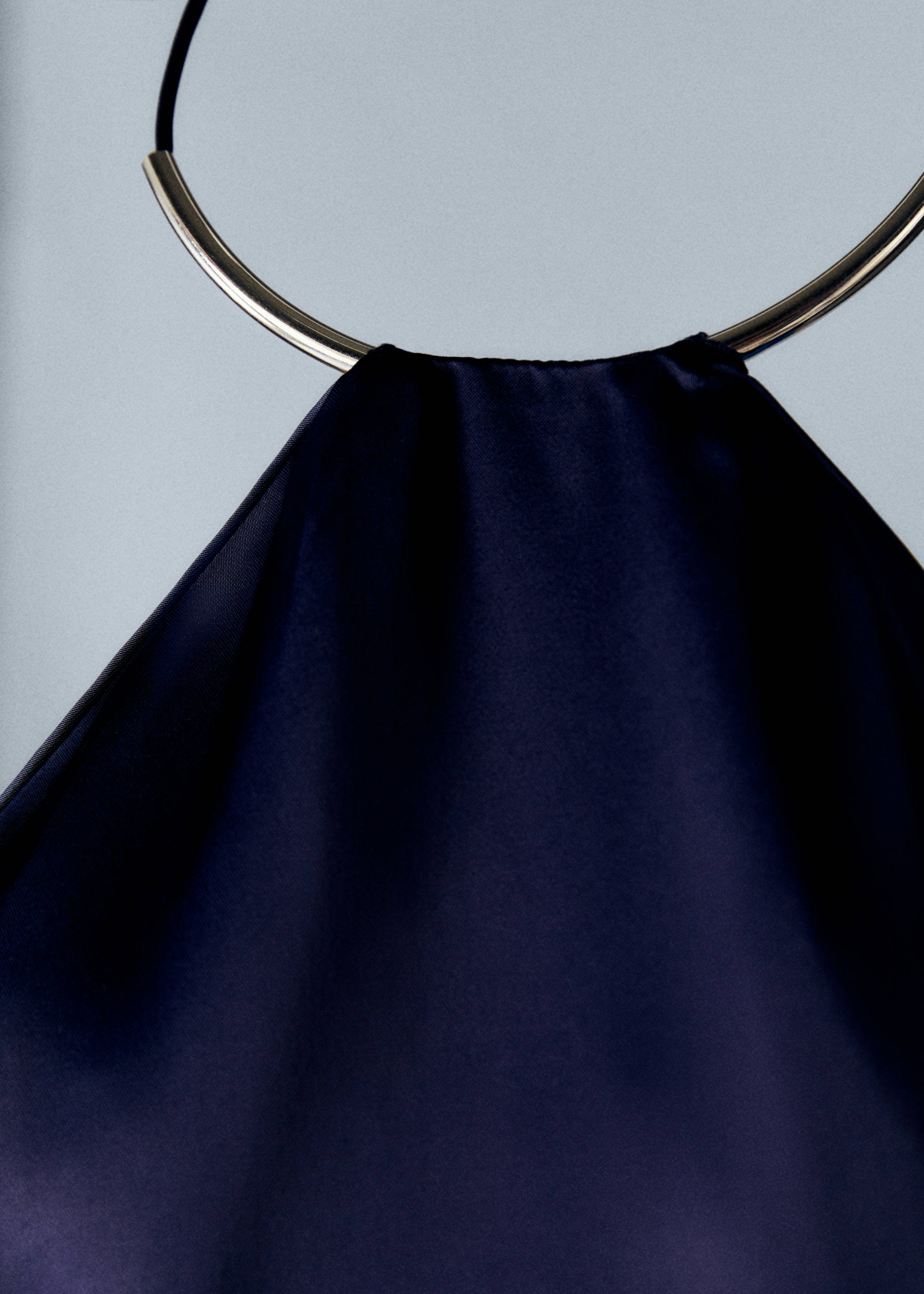 Vestido satinado cuello rígido - Detalle del artículo 8