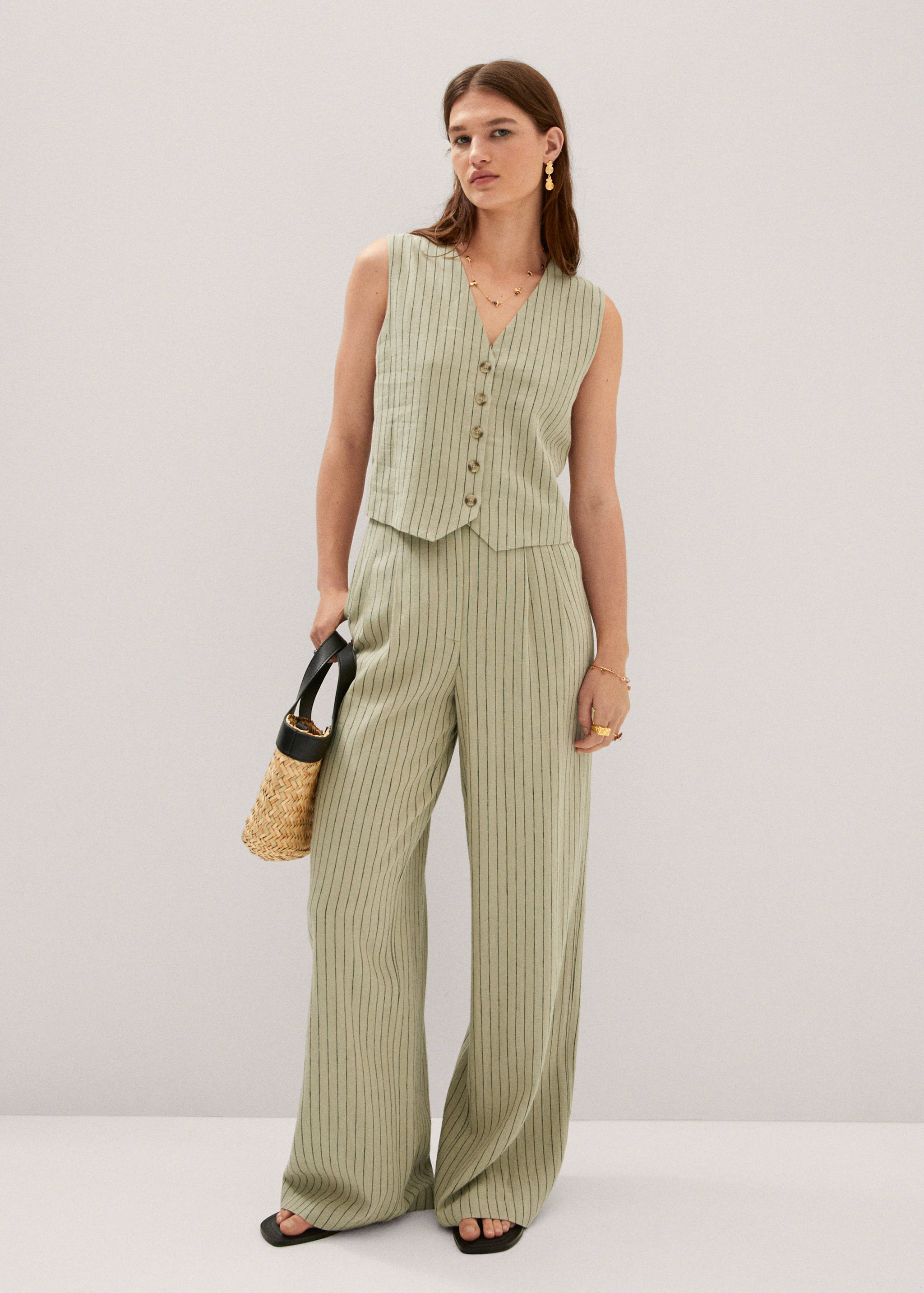 Pinstripe linen trousers - General plane