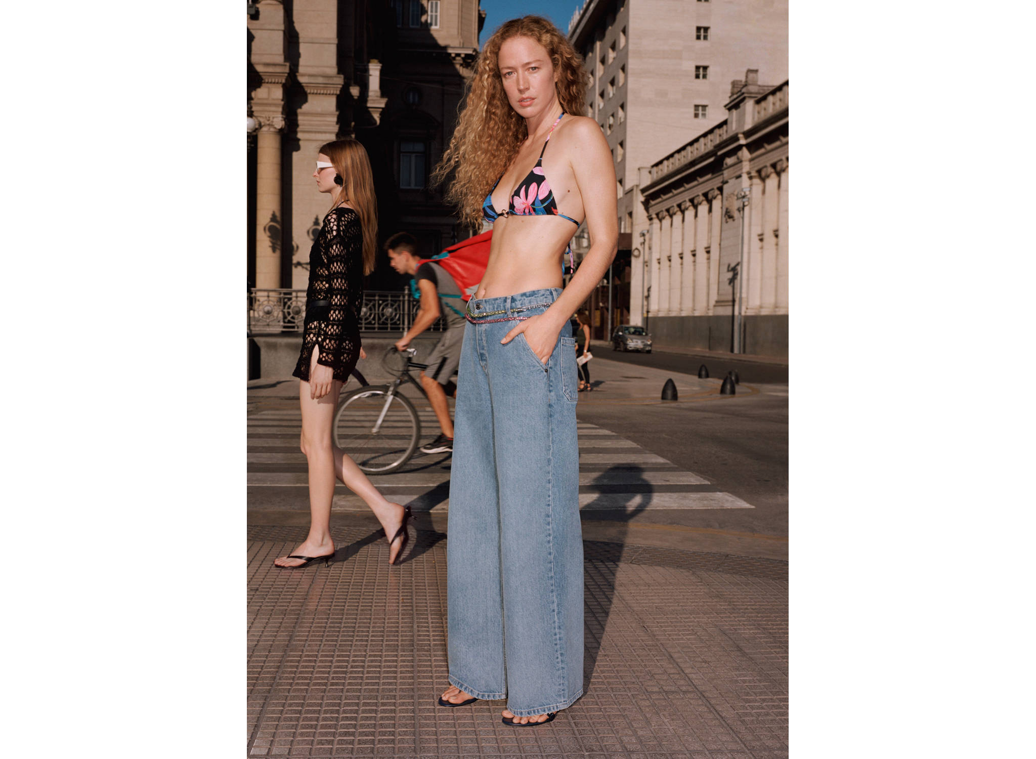 Low-rise loose-fit wideleg jeans - Details of the article 7