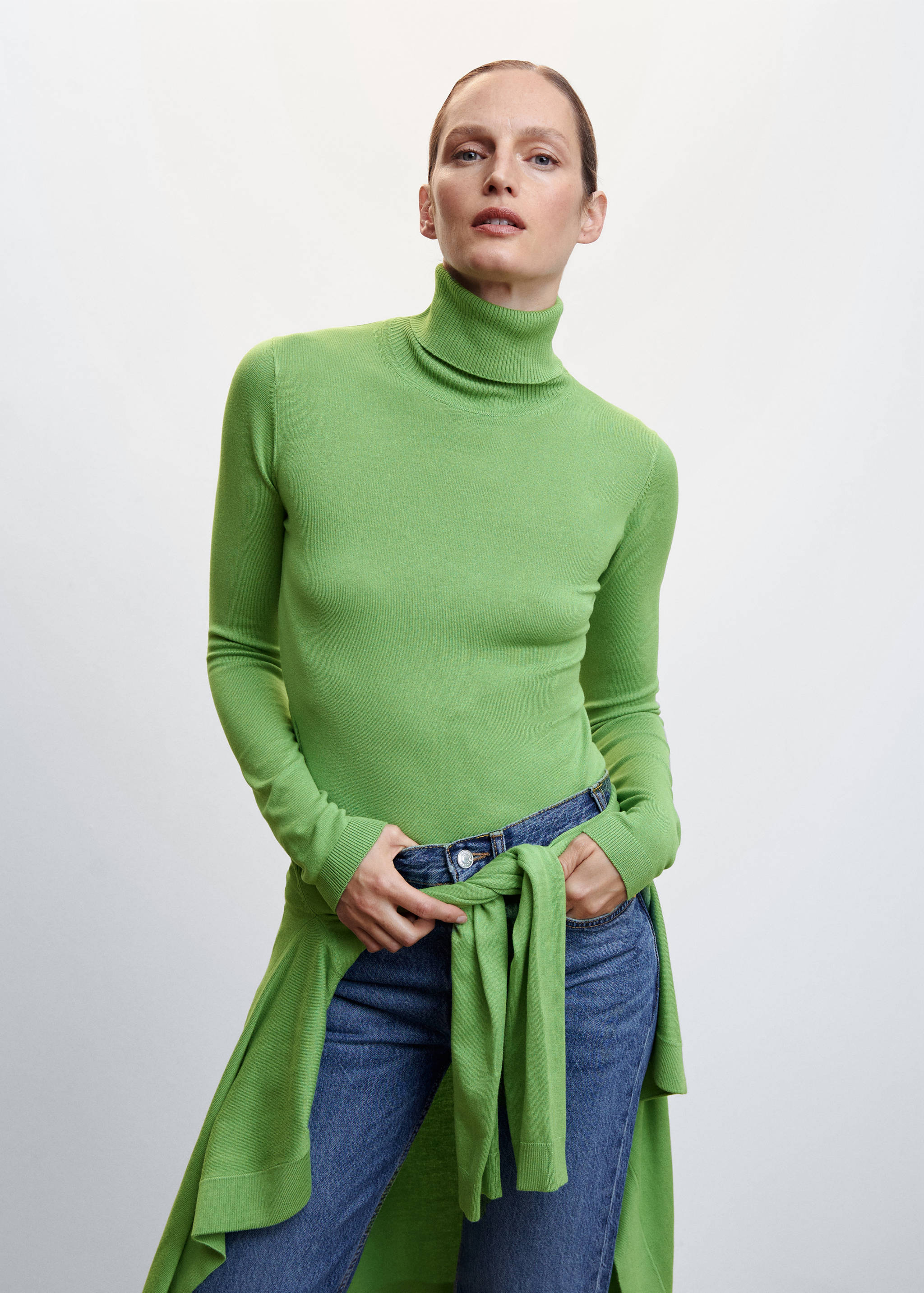 Fine-knit turtleneck sweater - Medium plane
