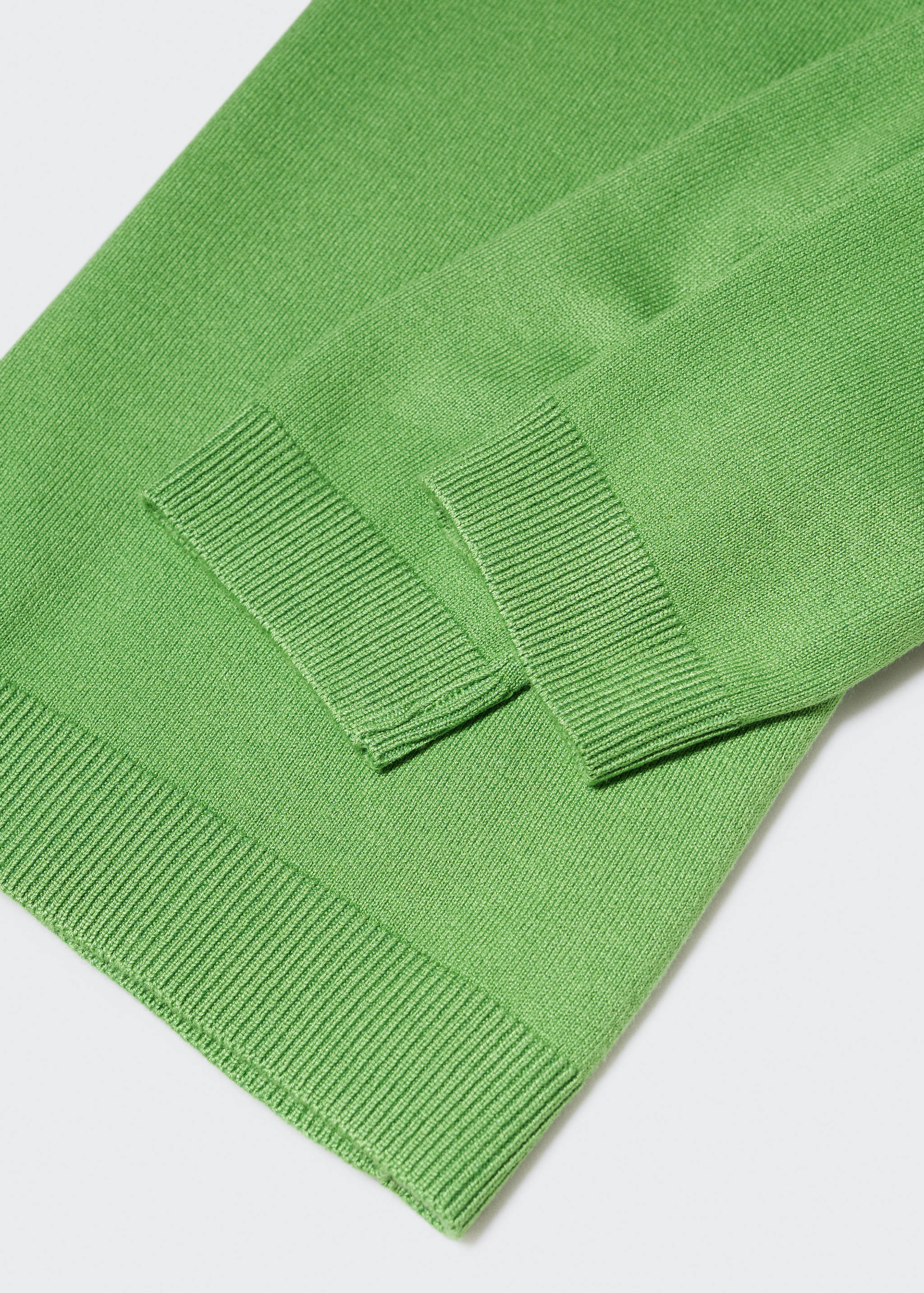 Fine-knit turtleneck sweater - Details of the article 8