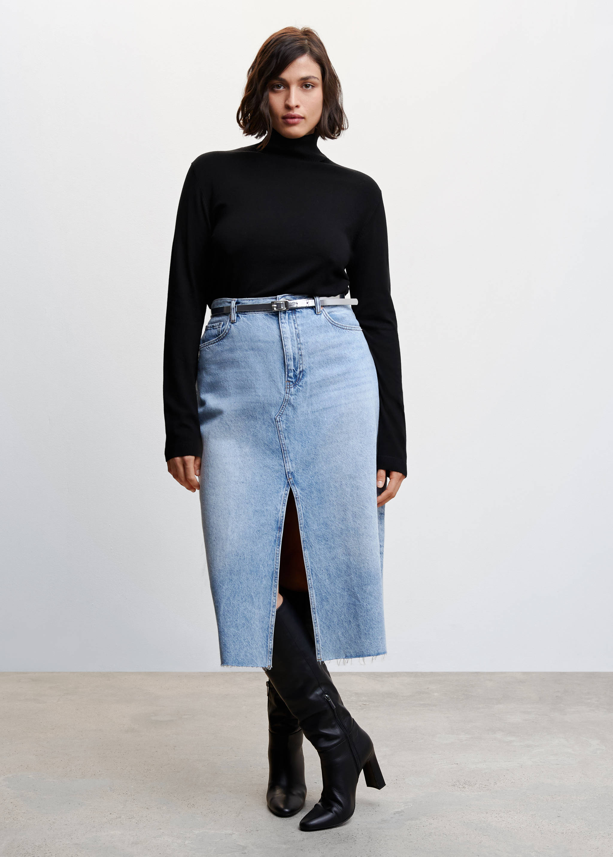 Fine-knit turtleneck sweater - Details of the article 3