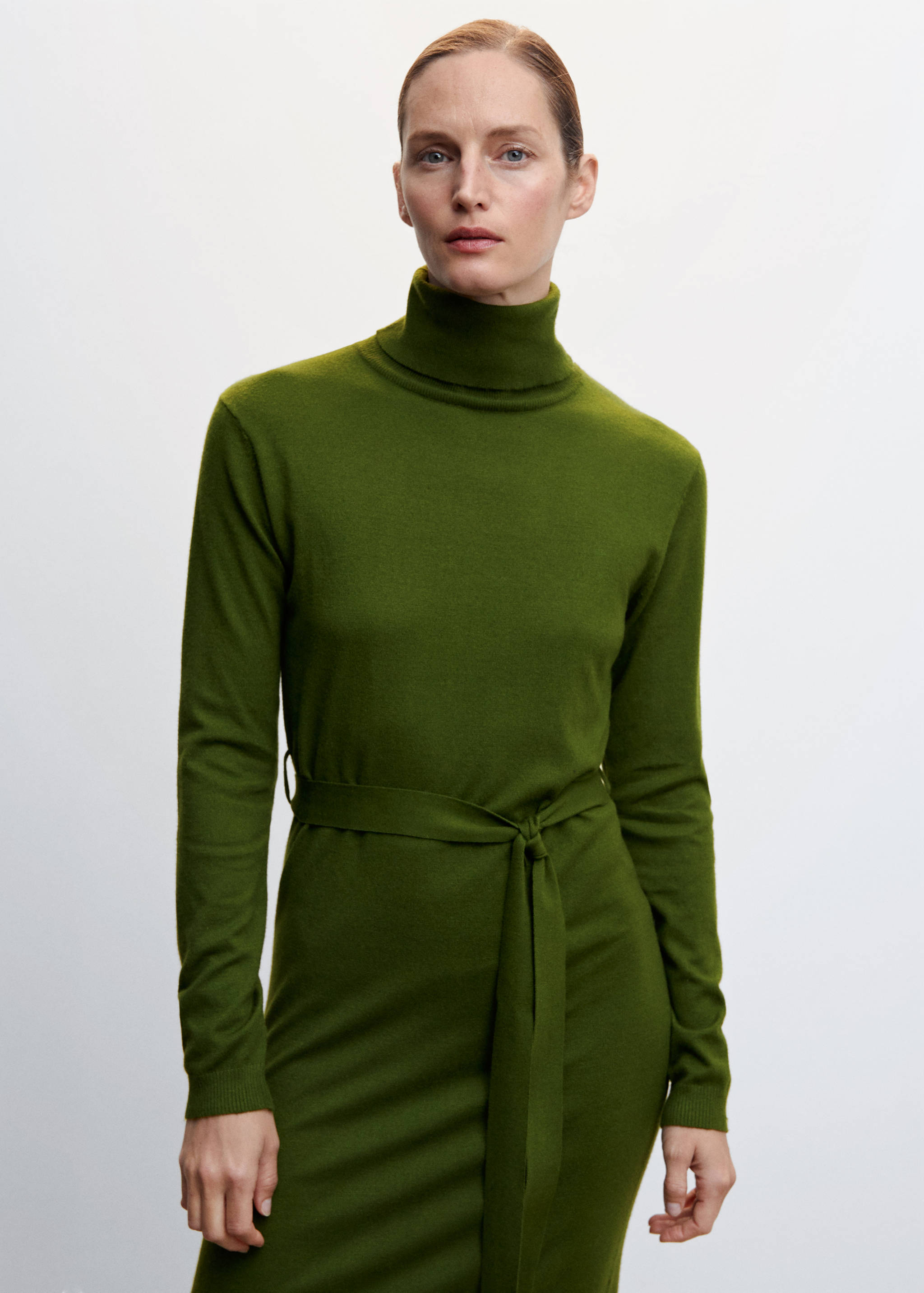 Knitted turtleneck dress - Medium plane
