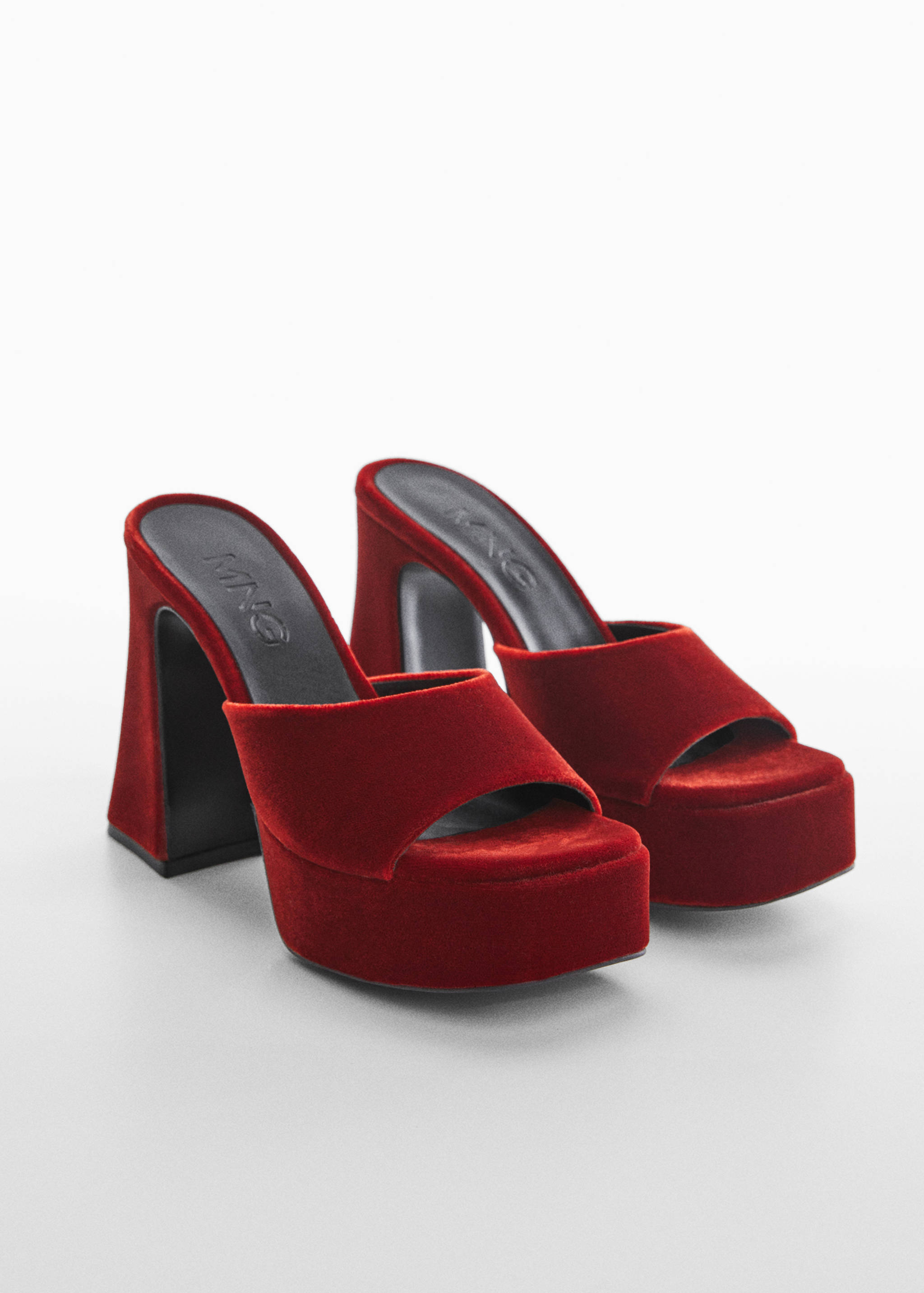 Platform velvet sandals - Medium plane