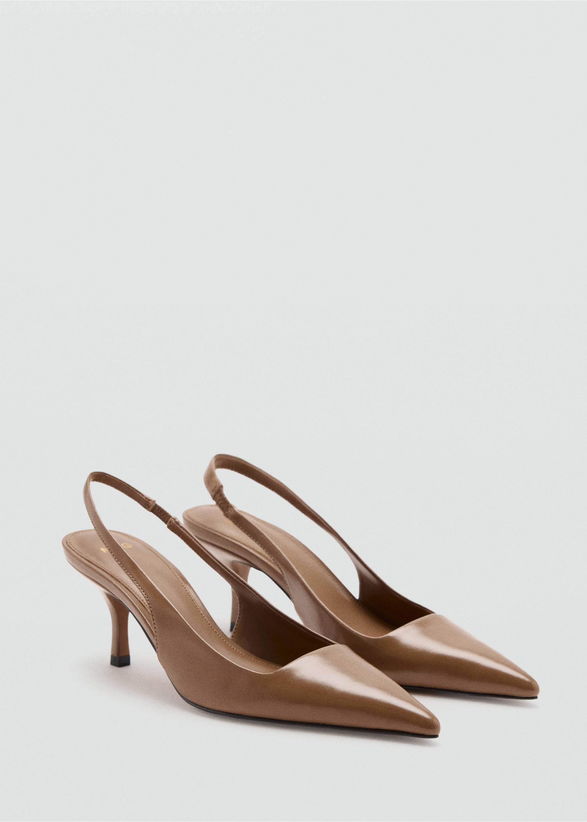 Brown slingback shoes with pointed toes and stiletto heels., Nude. Ref: 47081332-00.