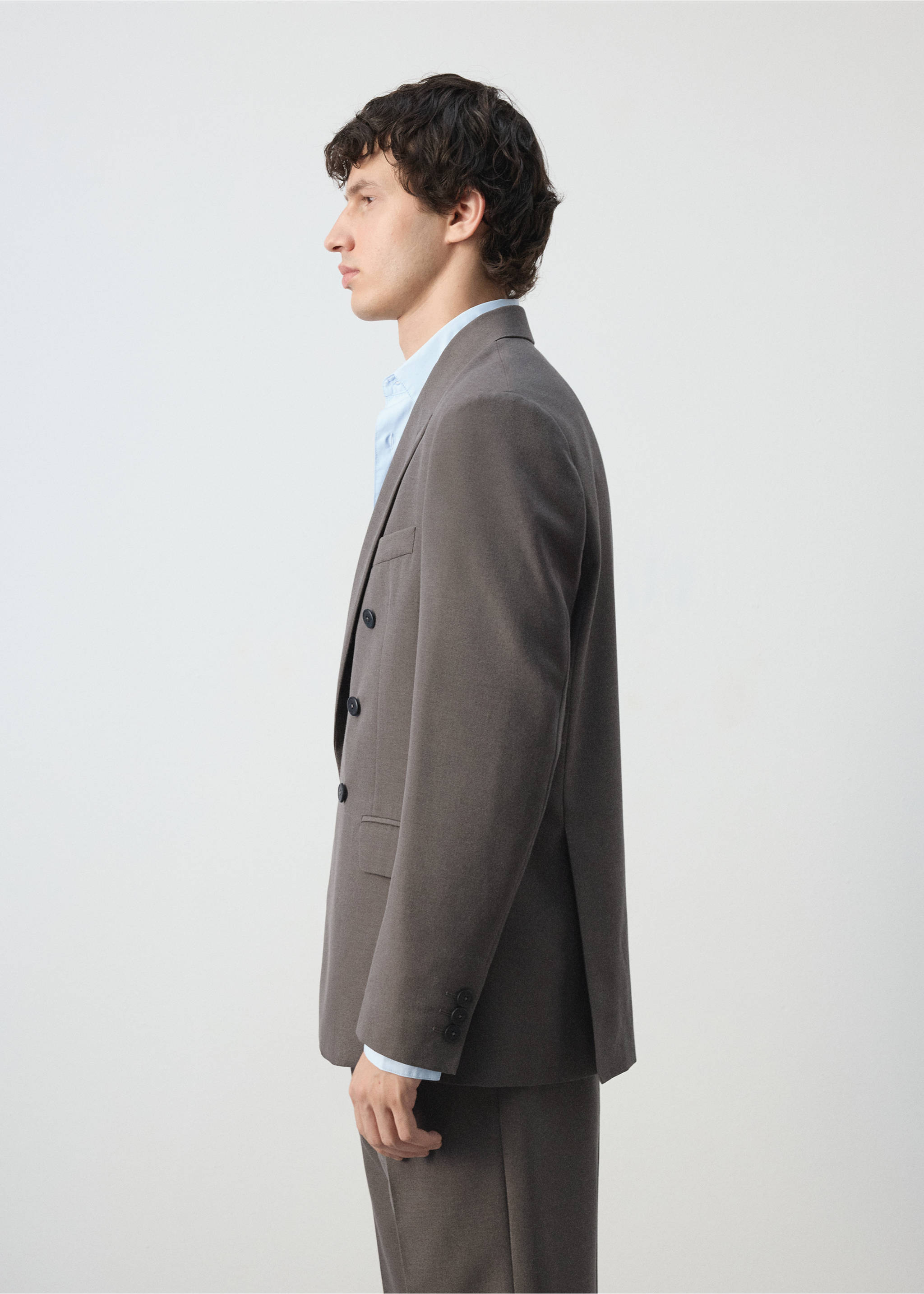 Slim-Fit-Doppelreiher-Blazer - Detail des Artikels 2, Mittelbraun. Ref: 47081334-00.