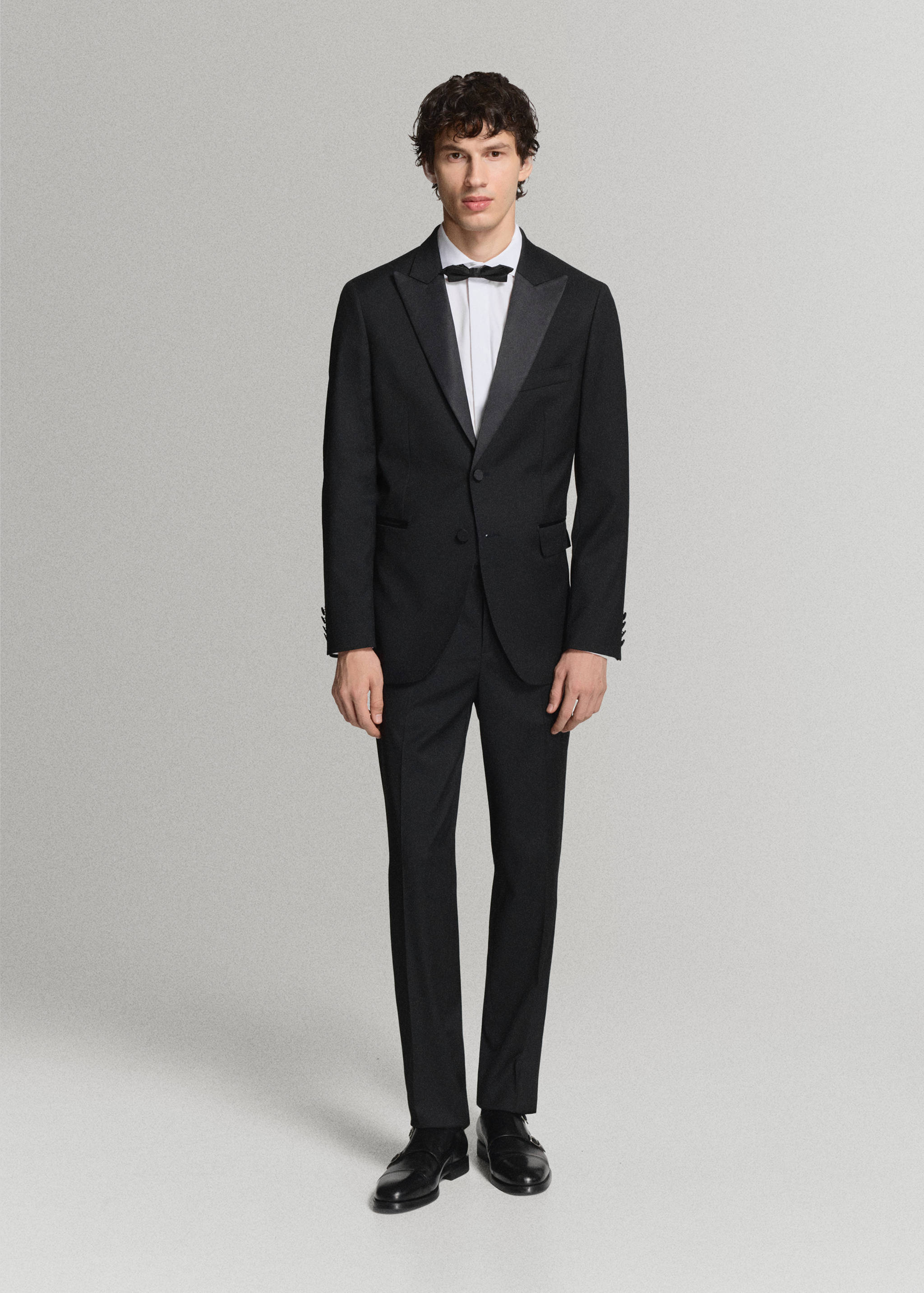 Smoking-Anzug-Sakko mit satinierten Revers, Slim Fit - Allgemeine Ansicht