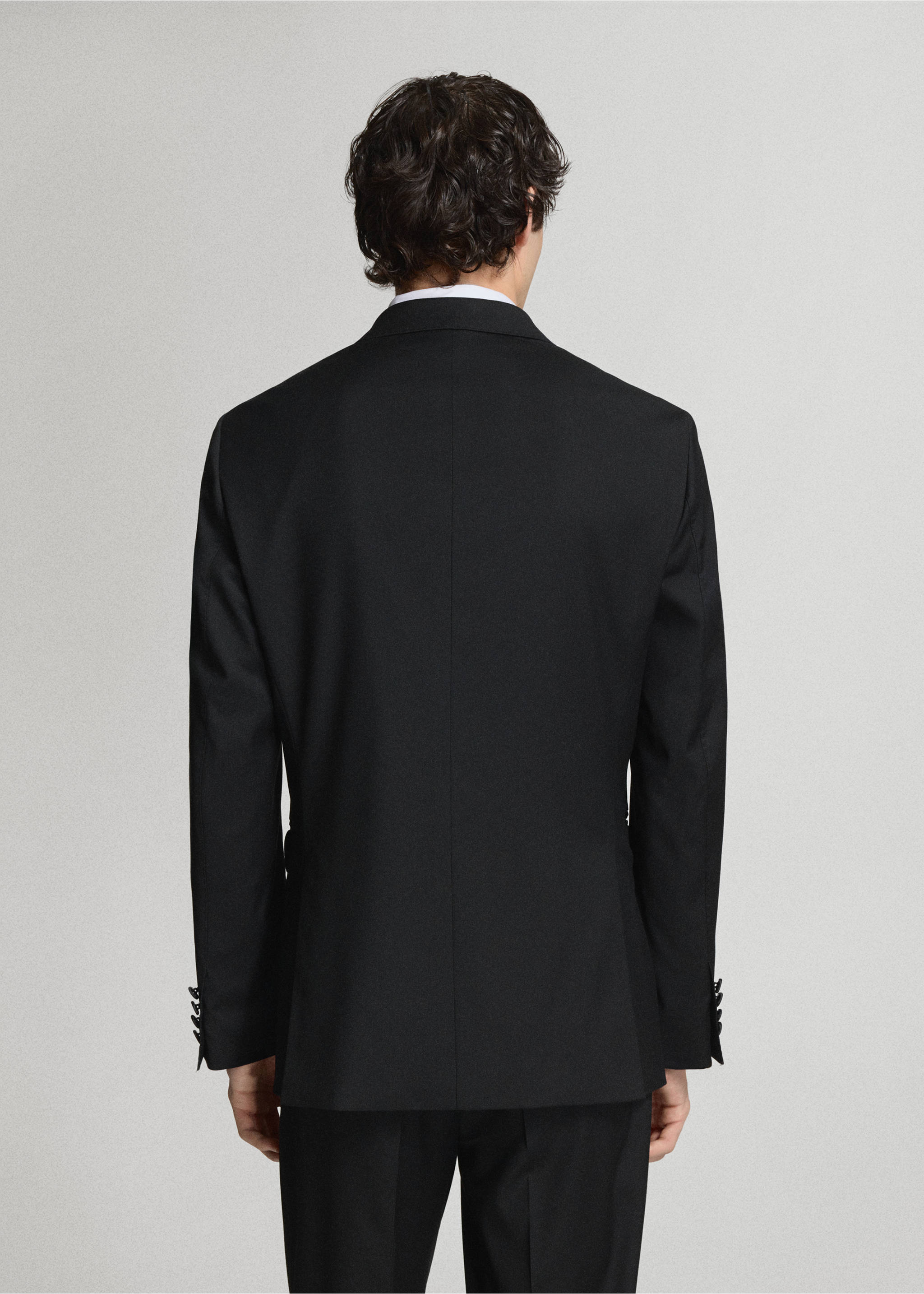 Smoking-Anzug-Sakko mit satinierten Revers, Slim Fit - Rückseite des Artikels, Schwarz. Ref: 47081335-00.