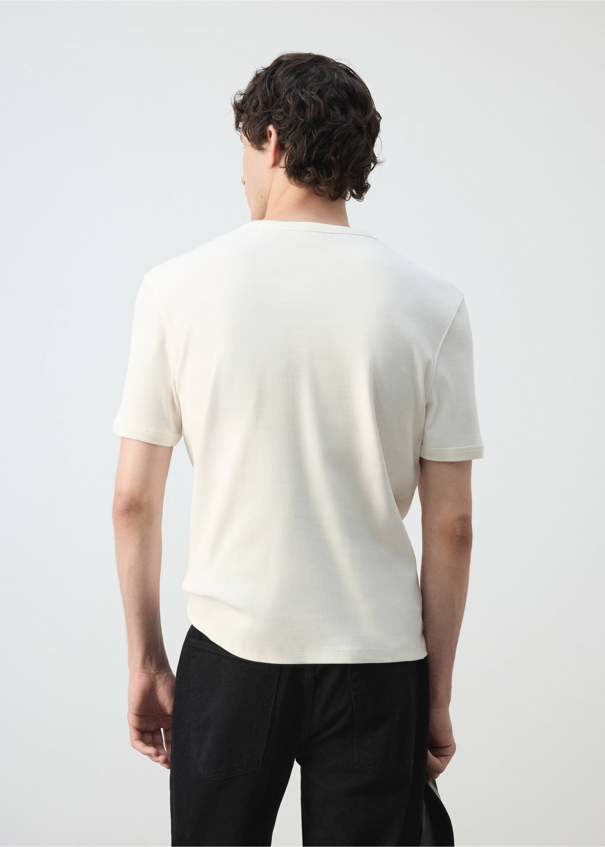 Slim-Fit-Ripp-T-Shirt aus Baumwolle - Rückseite des Artikels, Weiß. Ref: 47081474-00.