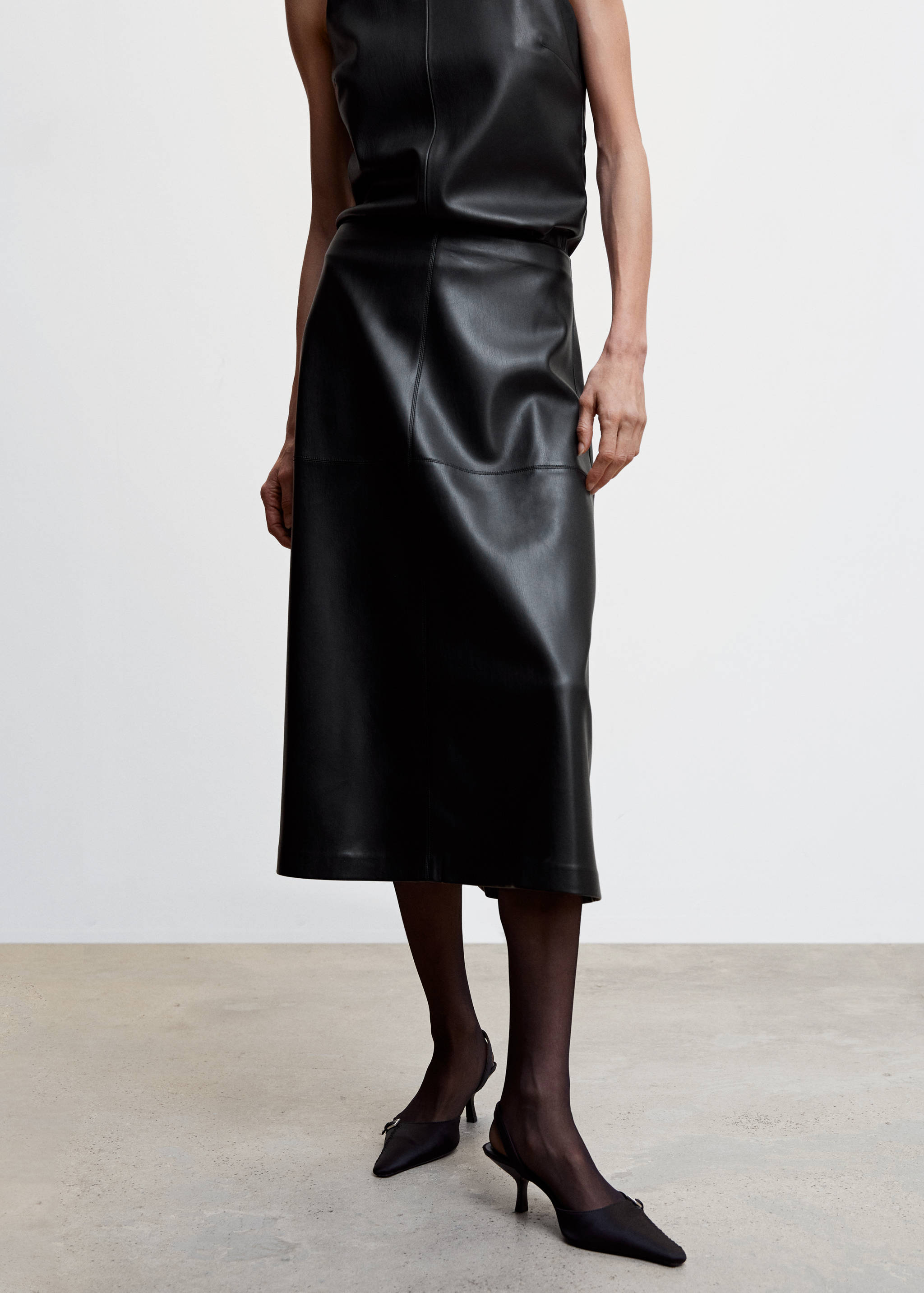 Faux-leather skirt - Medium plane