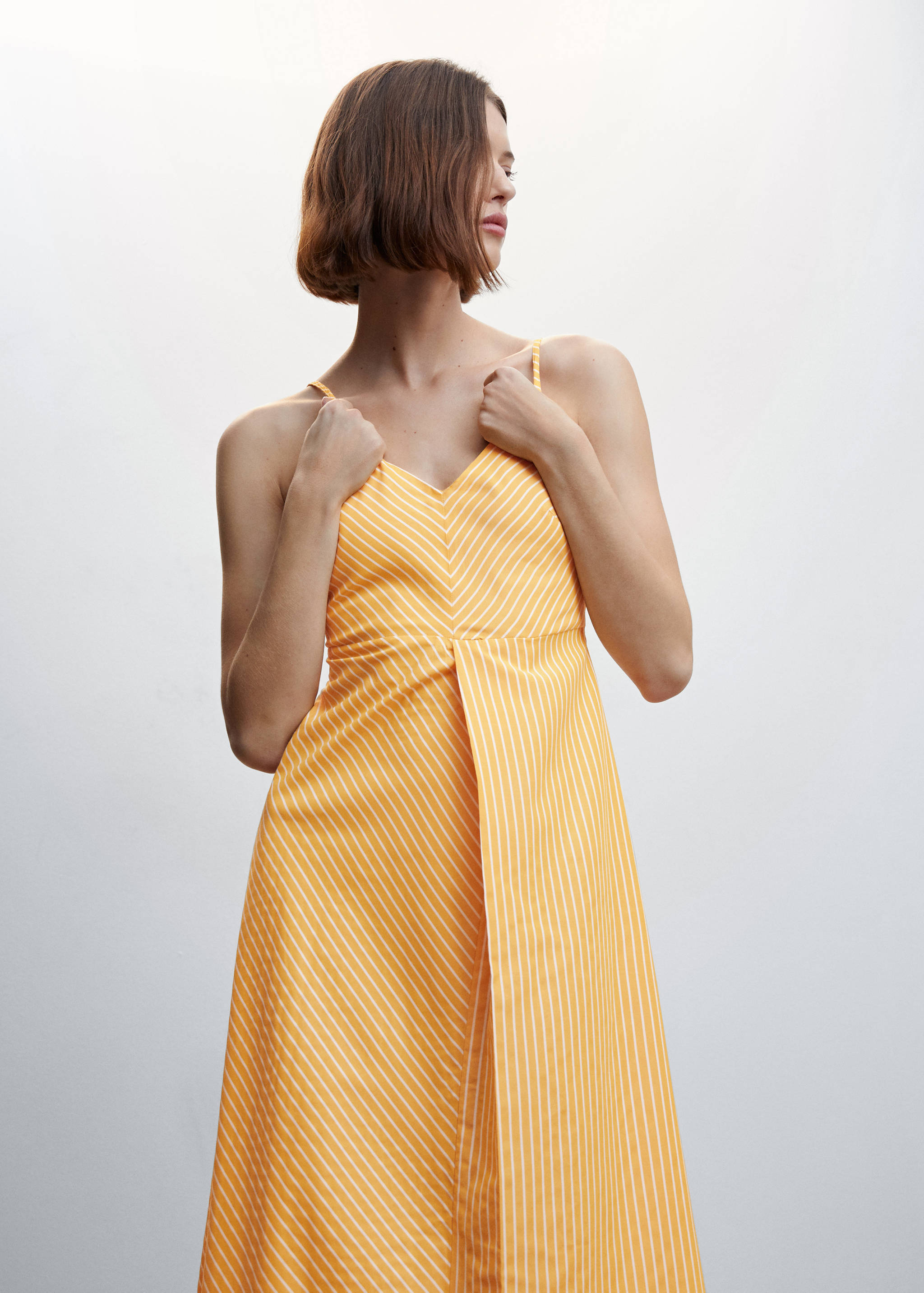 Vestido tirantes rayas - Plano medio