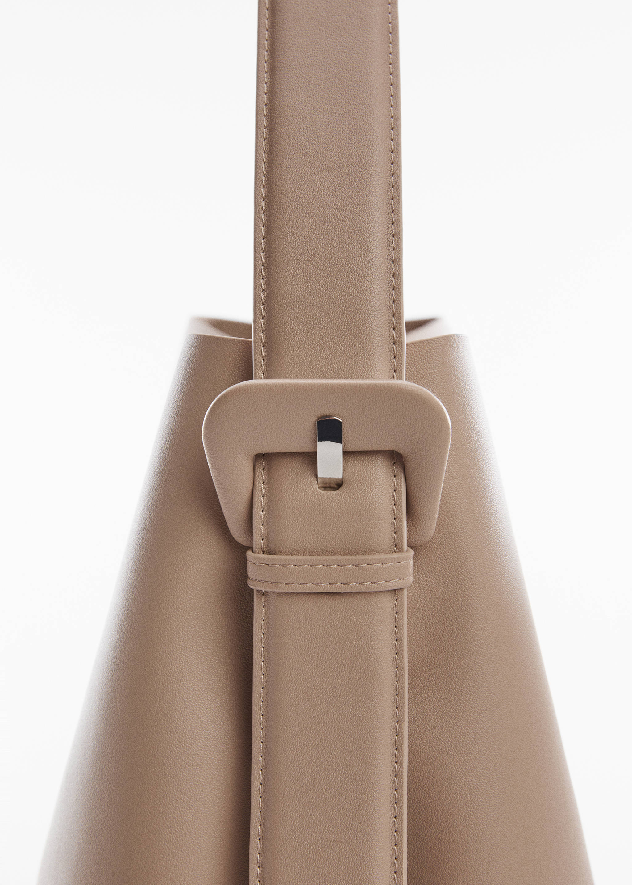 Shopper bag with buckle - Details of the article 1