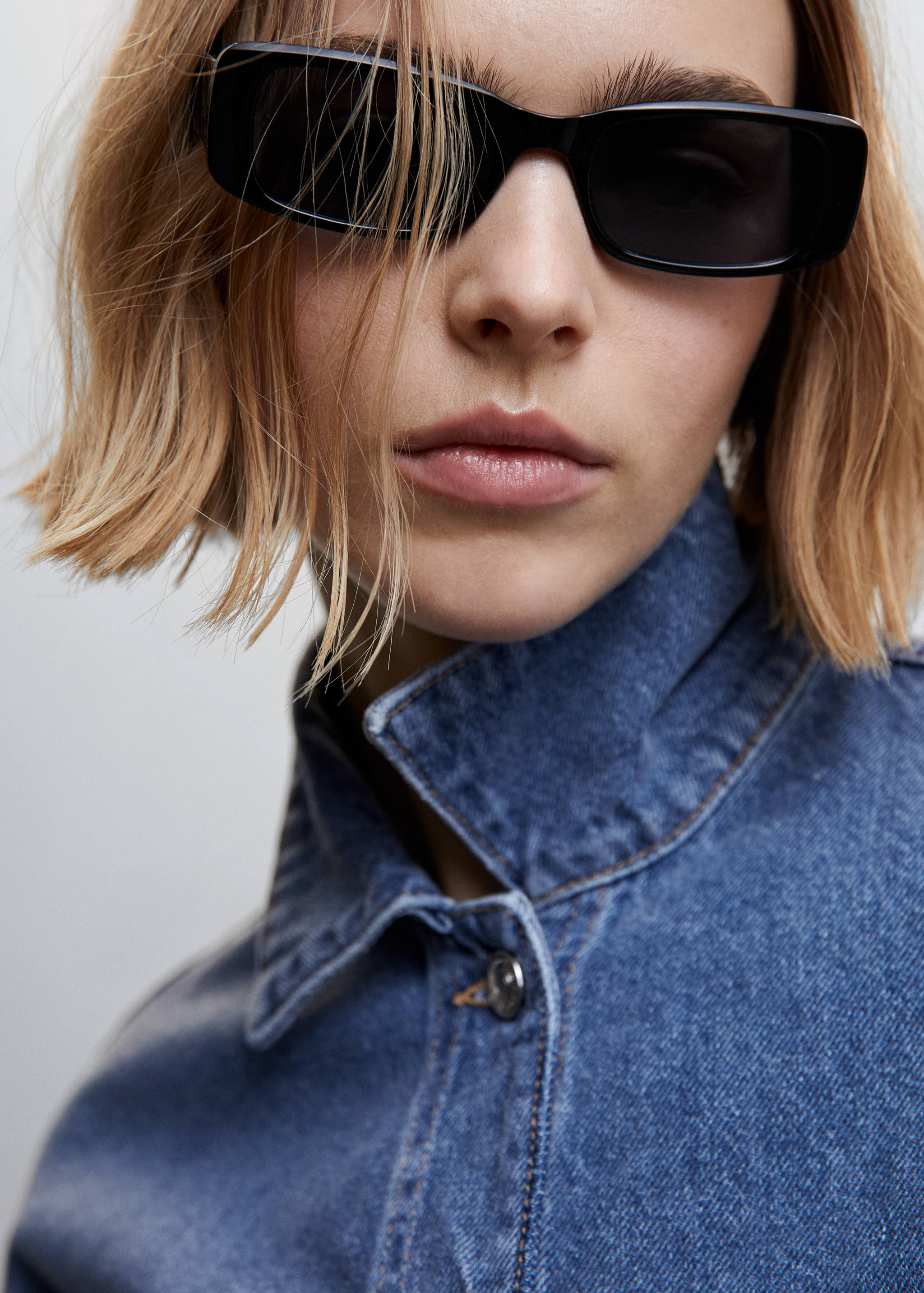 Jeansjacke mit Taschen - Detail des Artikels 1