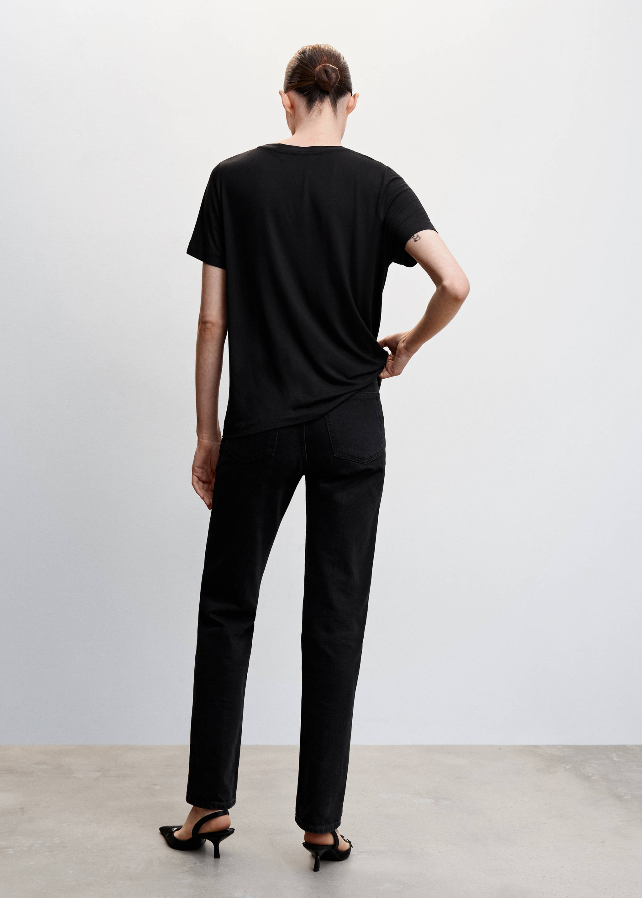 T-shirt fluide col V - Verso de l’article