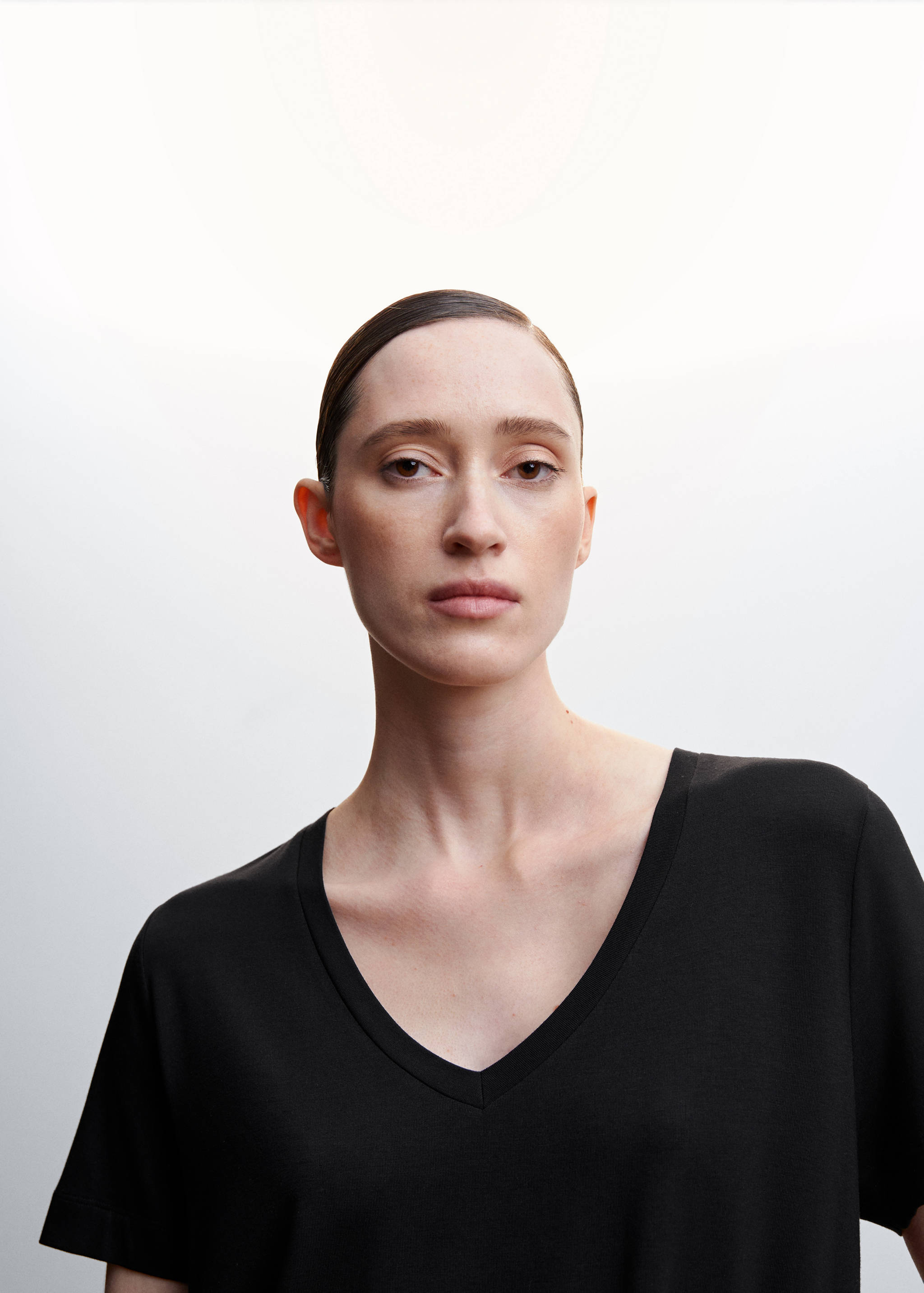 T-shirt fluide col V - Détail de l'article 6