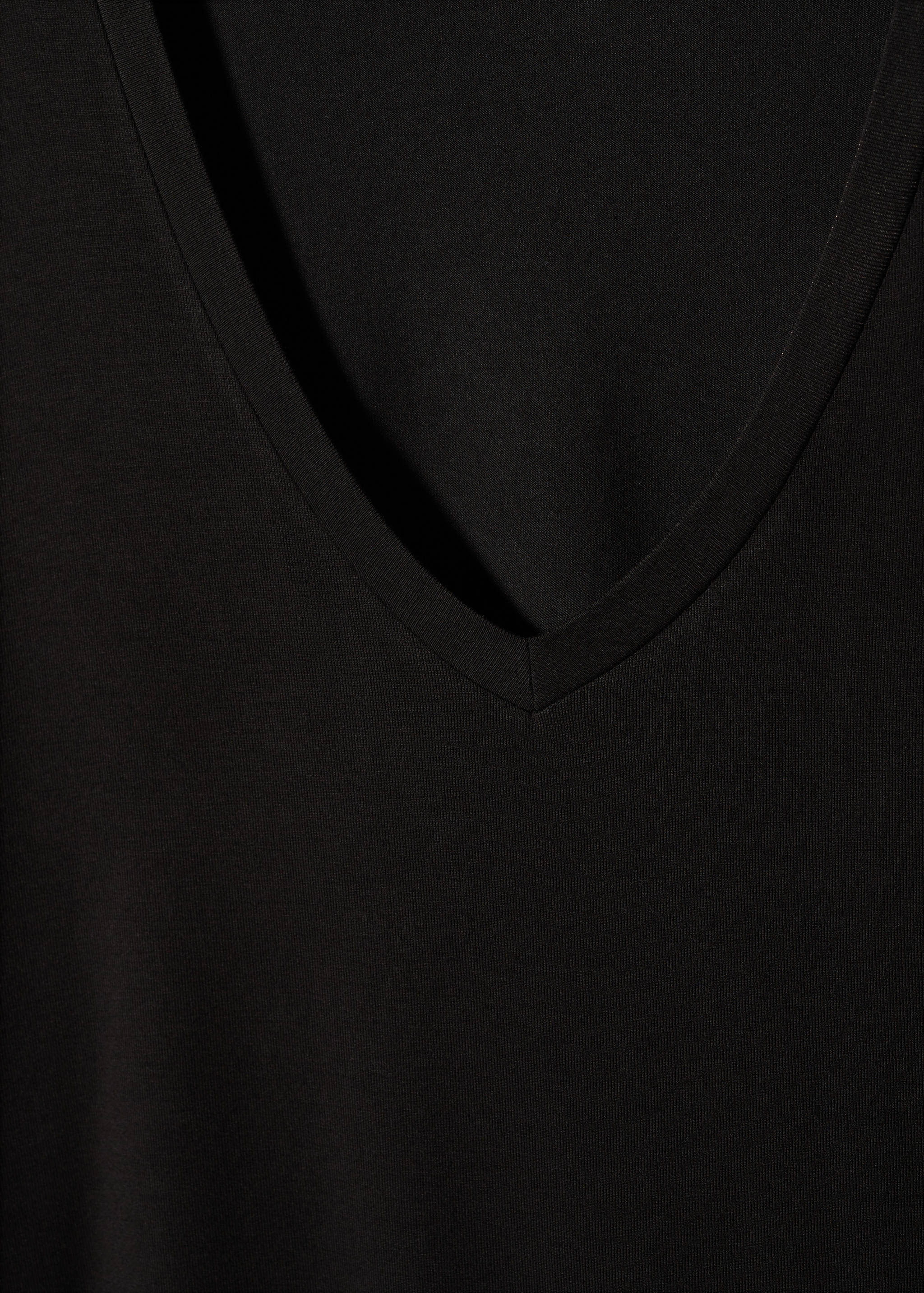 T-shirt fluide col V - Détail de l'article 8