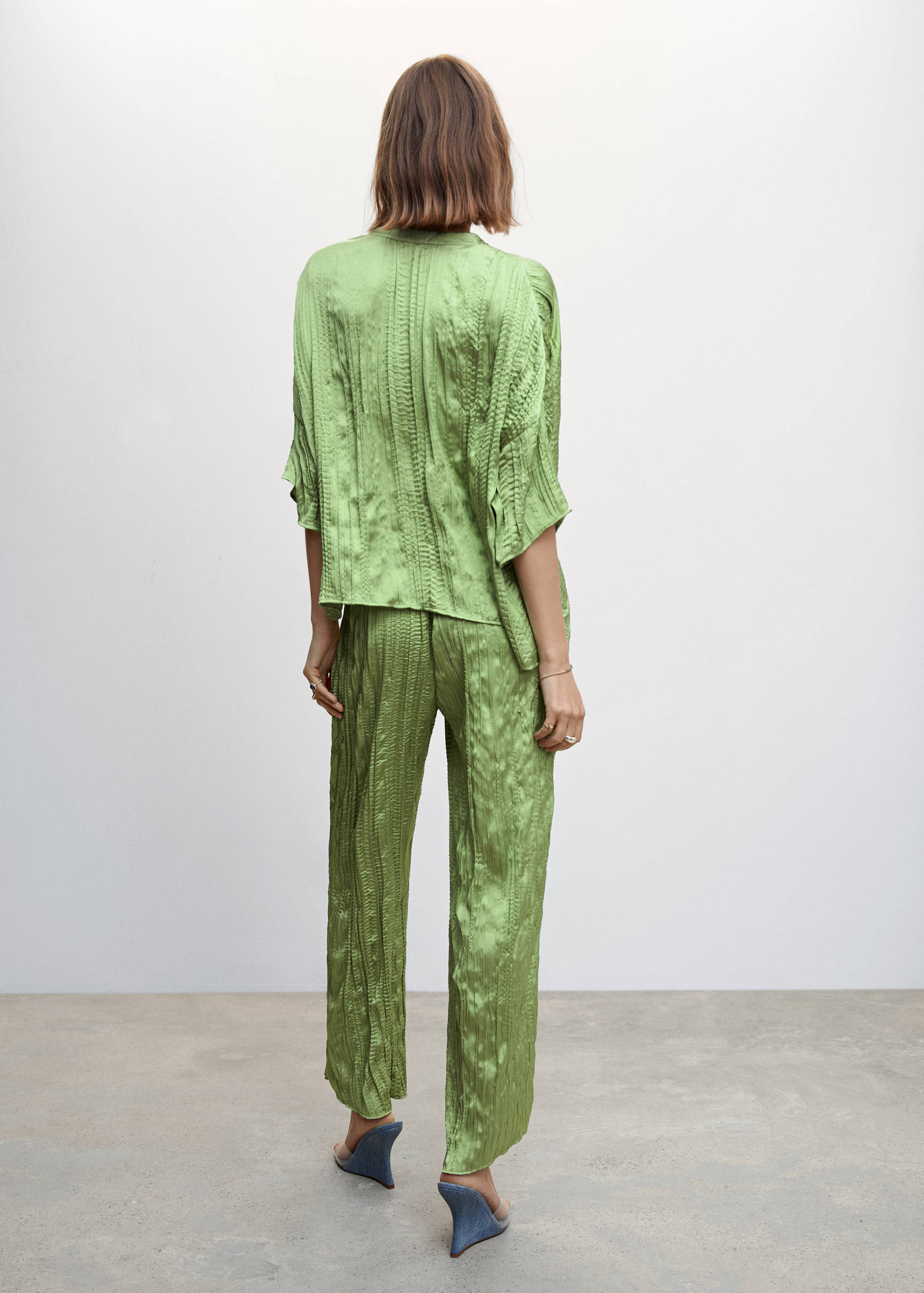 Satin pleated blouse - Reverse of the article