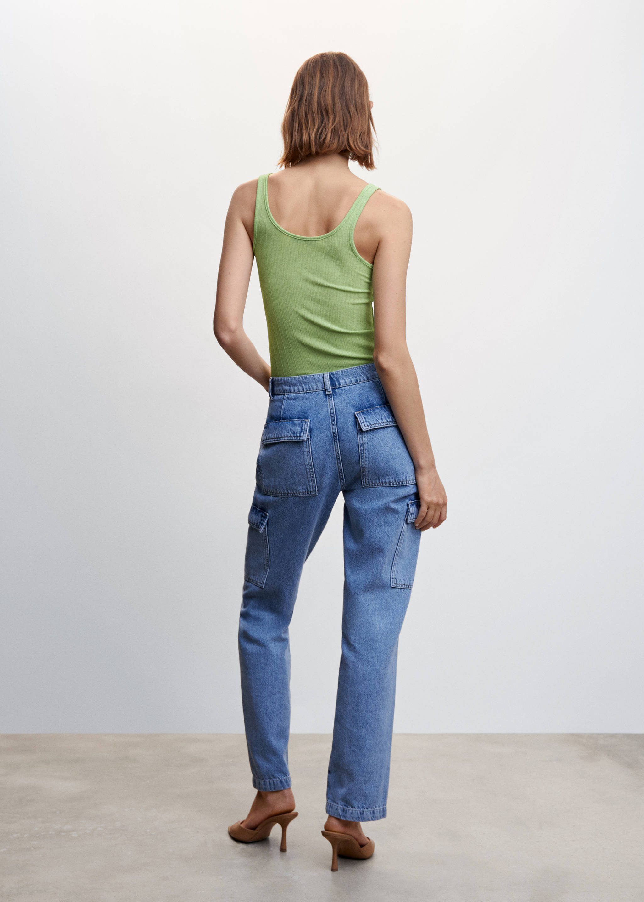 Ribbed strap T-shirt - Reverse of the article