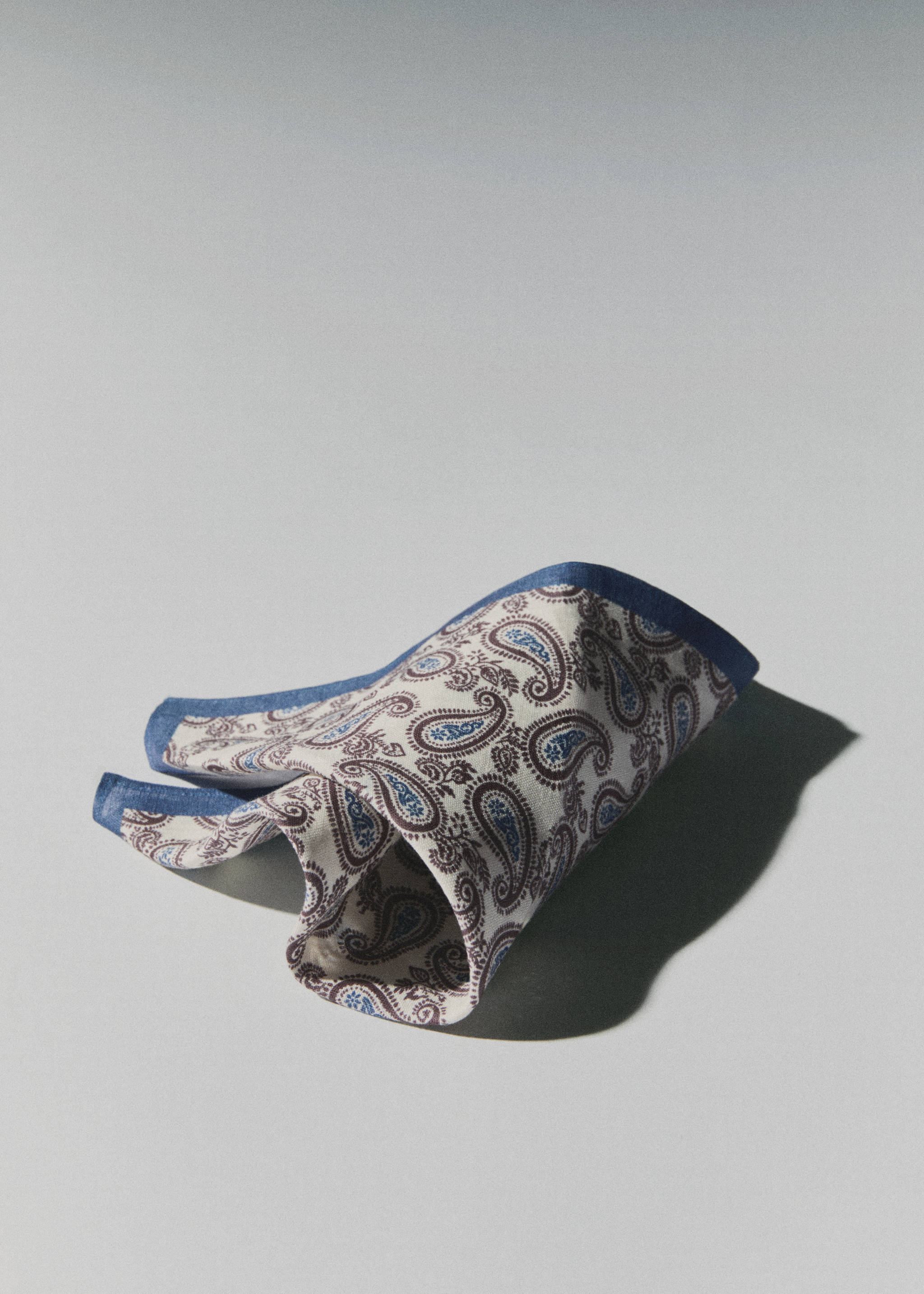 Pochette costume - Détail de l'article 9