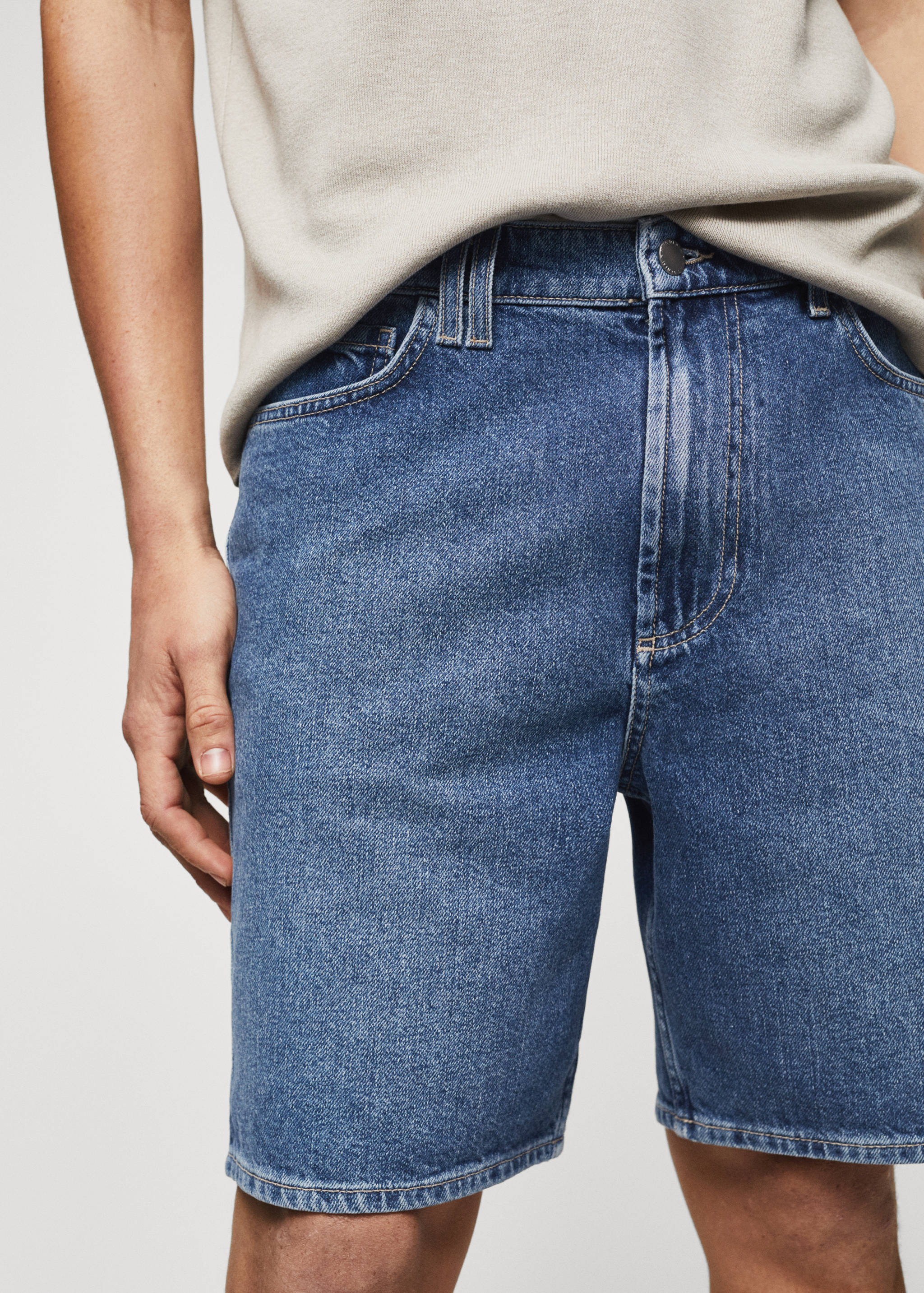 Bermuda en jean regular-fit - Détail de l'article 1
