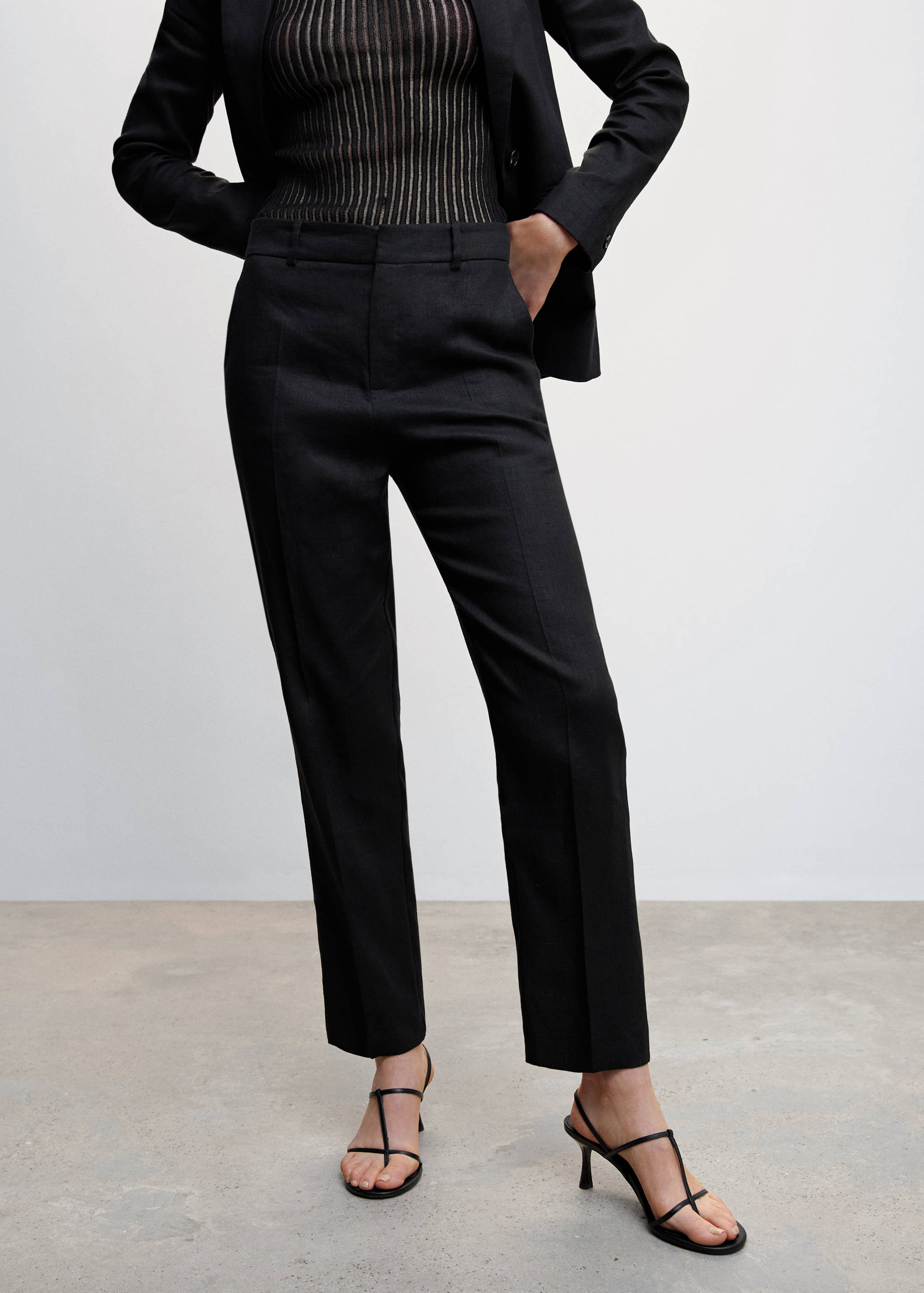 Костюмные брюки 100% лен - Средний план