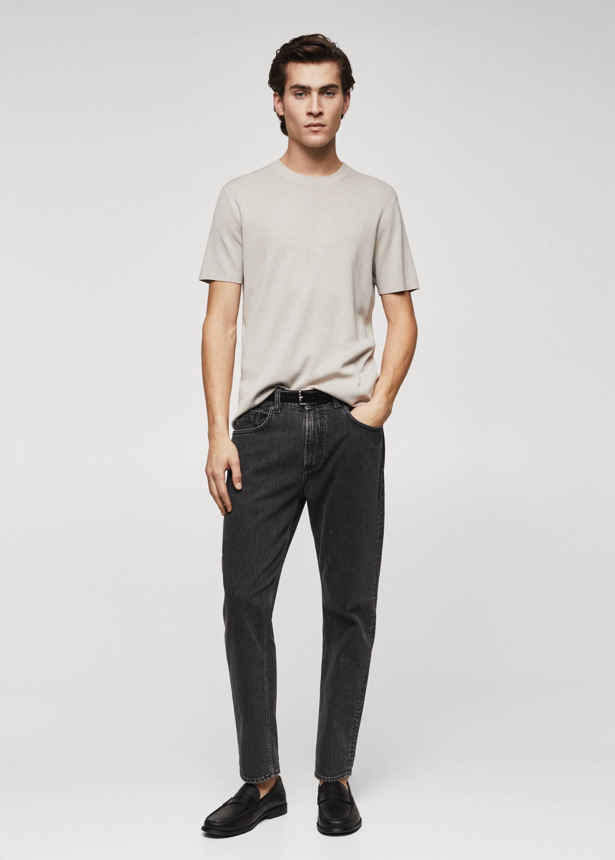 Футболка из тонкого трикотажа - Общий план