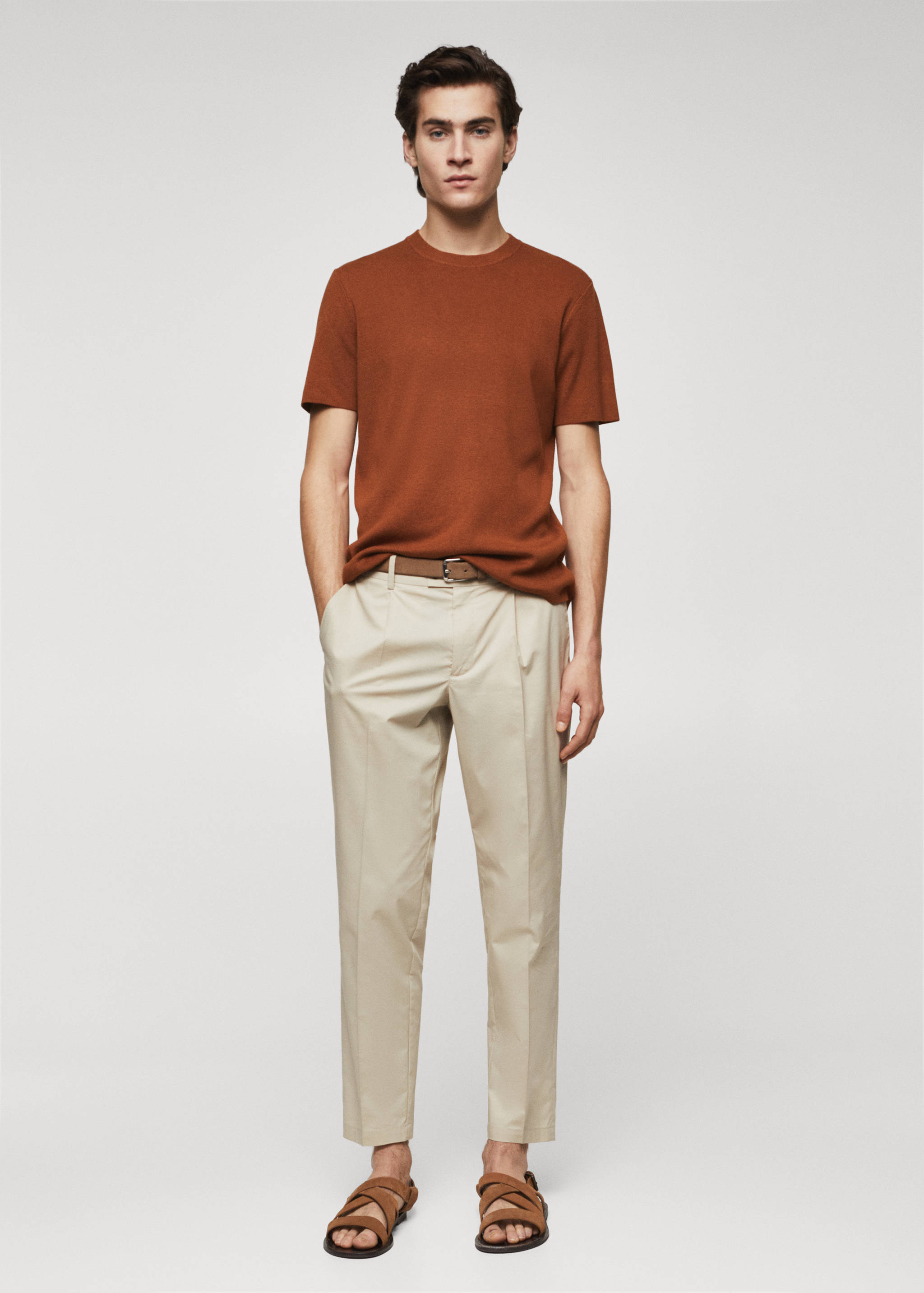 Футболка из тонкого трикотажа - Общий план